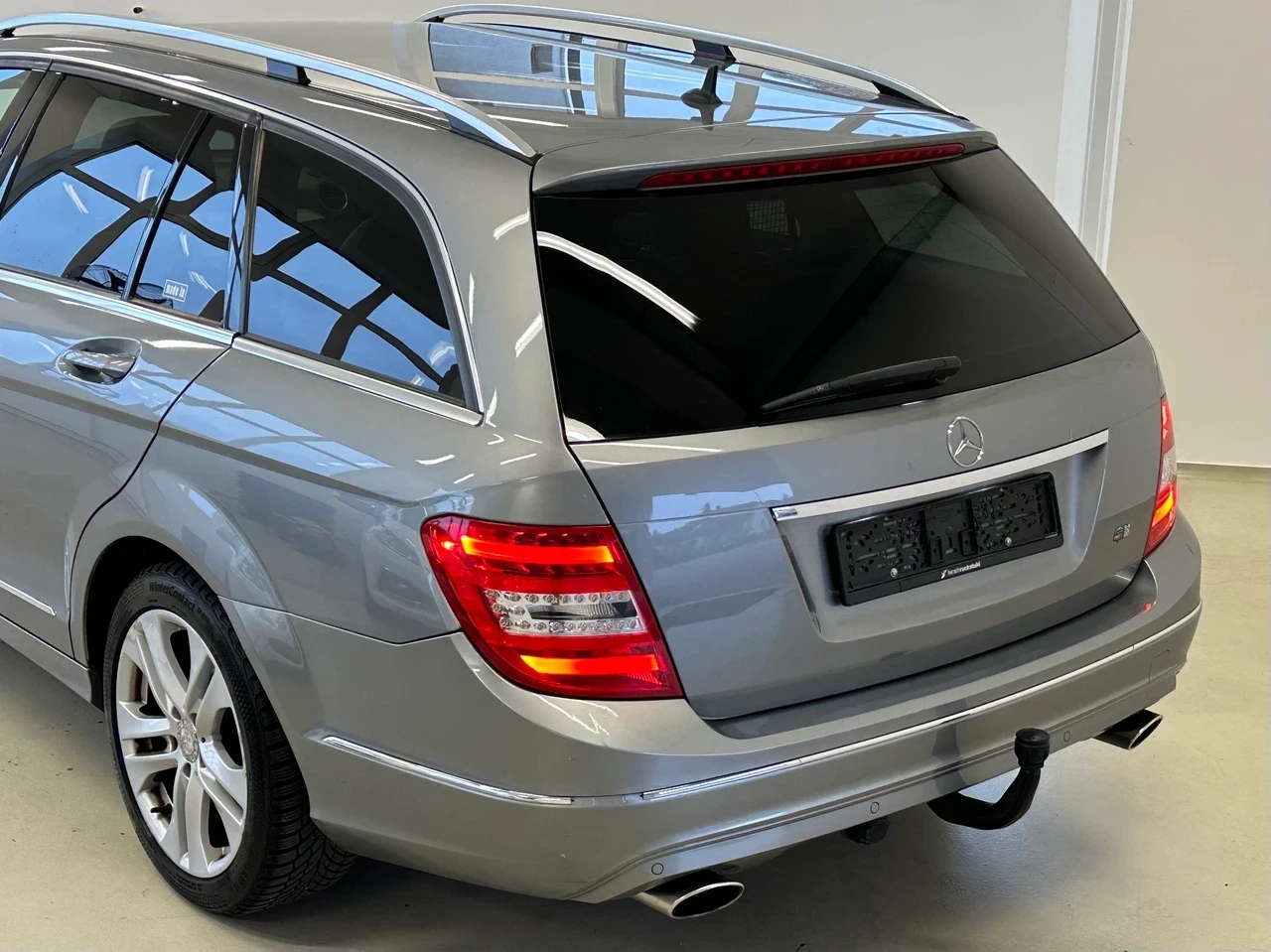 Mercedes-Benz C 350 Avantgarde   3.5 V6   306 к.с.   Швейцария - изображение 4
