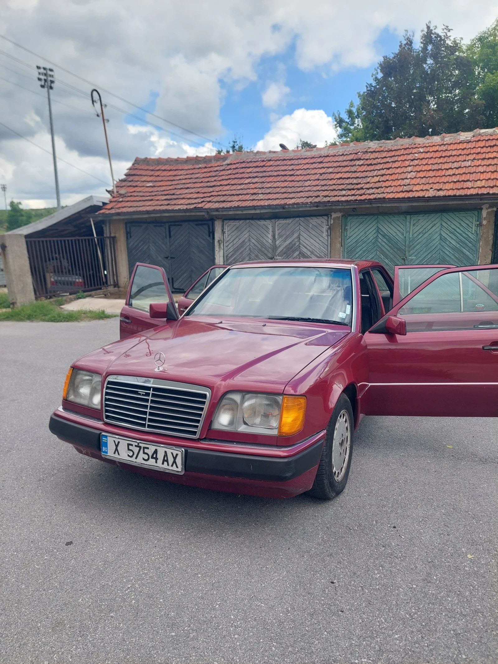 Mercedes-Benz 124  - изображение 5