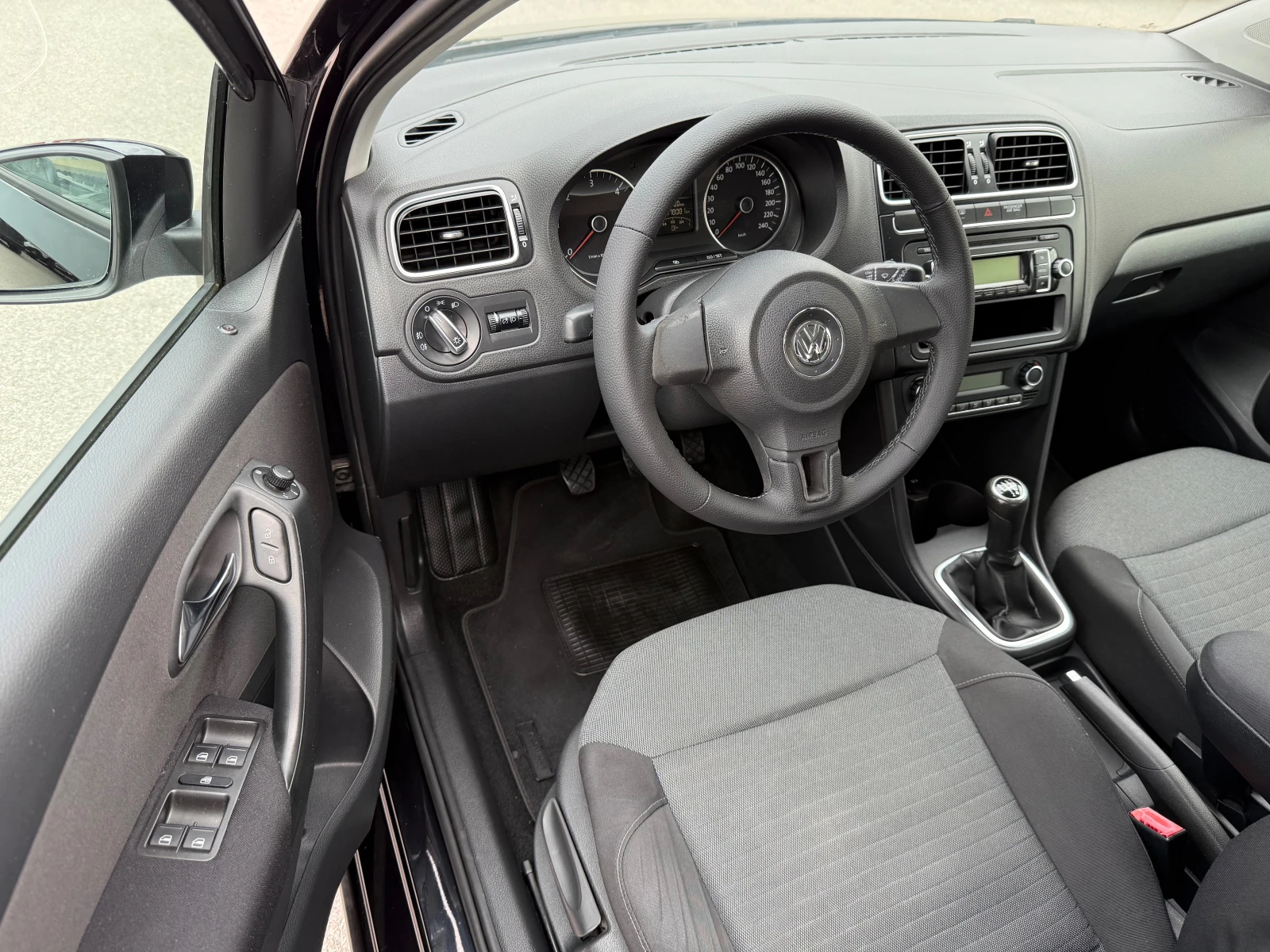 VW Polo 1.6 TDI ! ! ТОП СЪСТОЯНИЕ ! ! ! - изображение 10