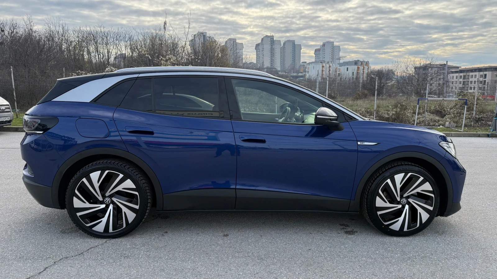 VW ID.4 НОВИ ЗИМНИ ГУМИ IQ 360 PANO HEAD UP  - изображение 7