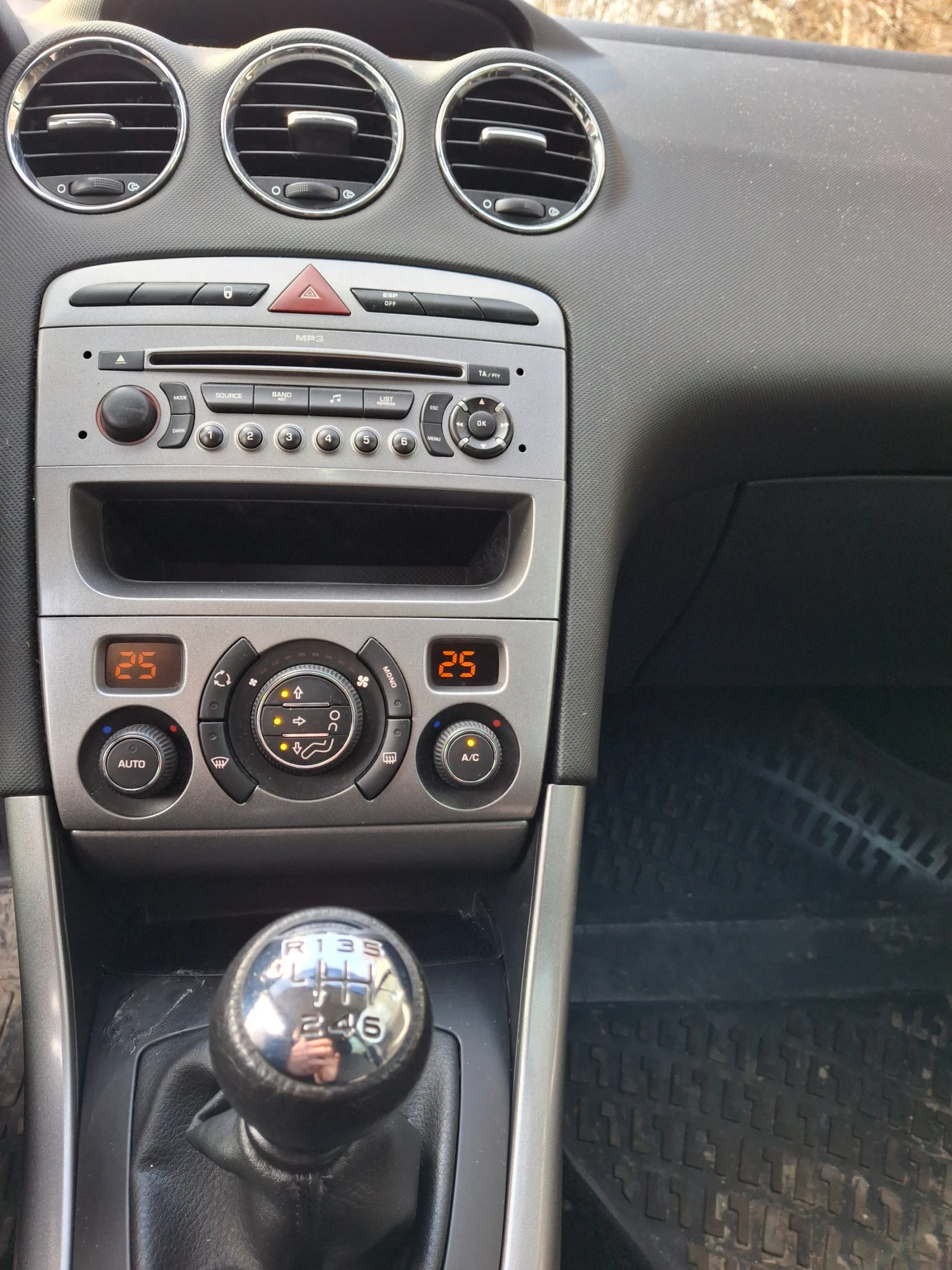 Peugeot 308 HDI SW, снимка 17 - Автомобили и джипове - 53721536