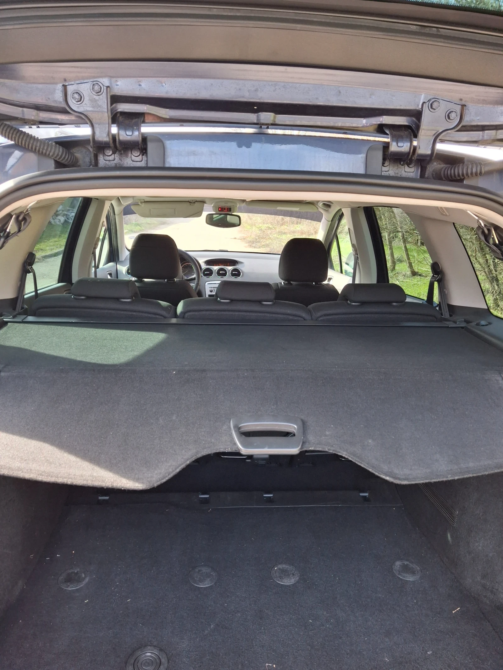 Peugeot 308 HDI SW, снимка 9 - Автомобили и джипове - 53721536