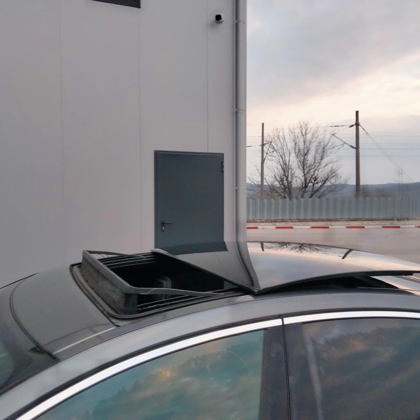 Jaguar XE 2.0d, снимка 8 - Автомобили и джипове - 53873679