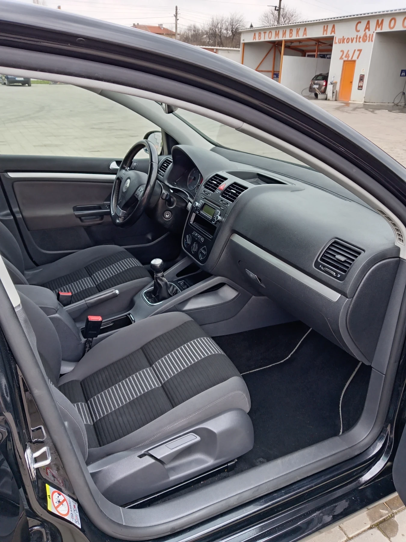 VW Golf 1.9 disel 105 United , снимка 9 - Автомобили и джипове - 54012025