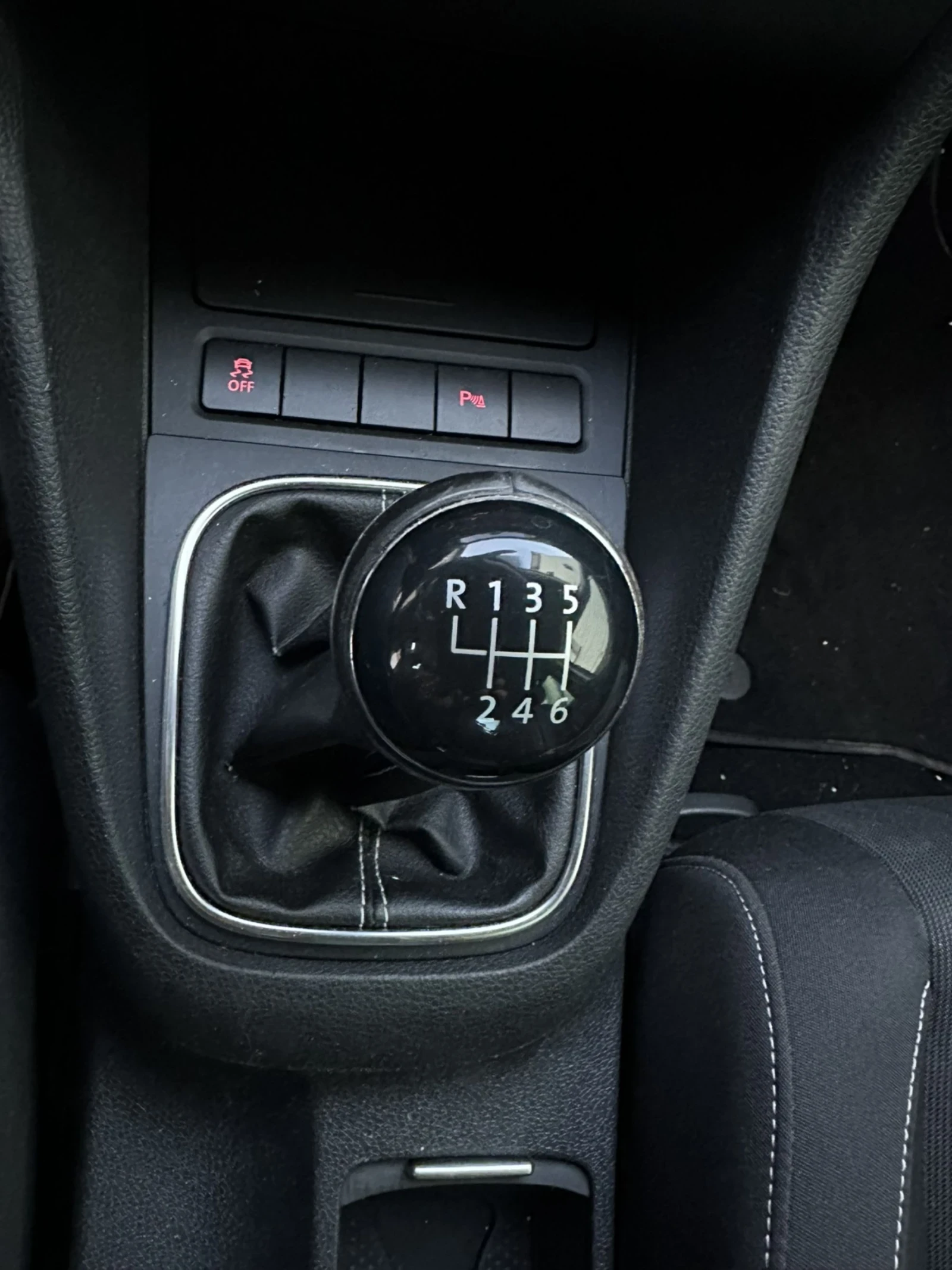 VW Golf GTD, снимка 15 - Автомобили и джипове - 54316568
