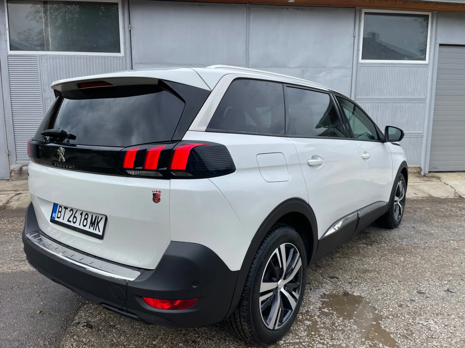 Peugeot 5008 1.5 HDi 130HP ТОП СЪСТОЯНИЕ, снимка 8 - Автомобили и джипове - 54478817