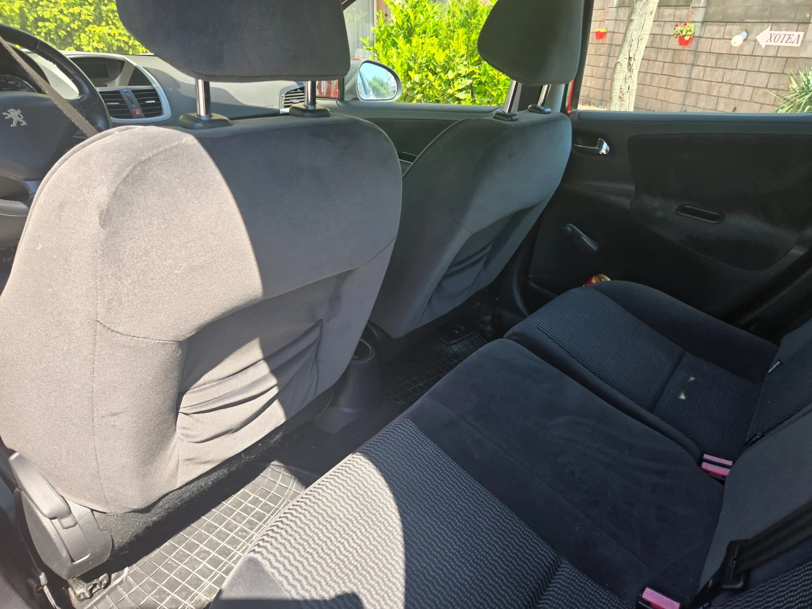 Peugeot 207, снимка 8 - Автомобили и джипове - 54677864