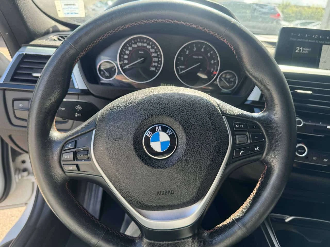 BMW 330 * xDrive * CARFAX * ���� �� �� | Mobile.bg � ����������� 7