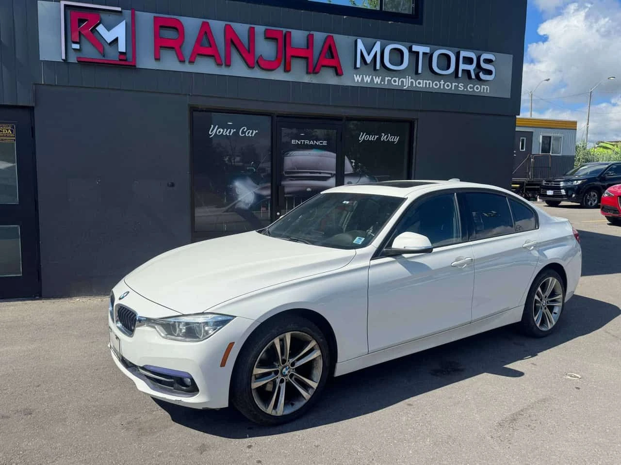 BMW 330 * xDrive * CARFAX * ЦЕНА ДО БГ