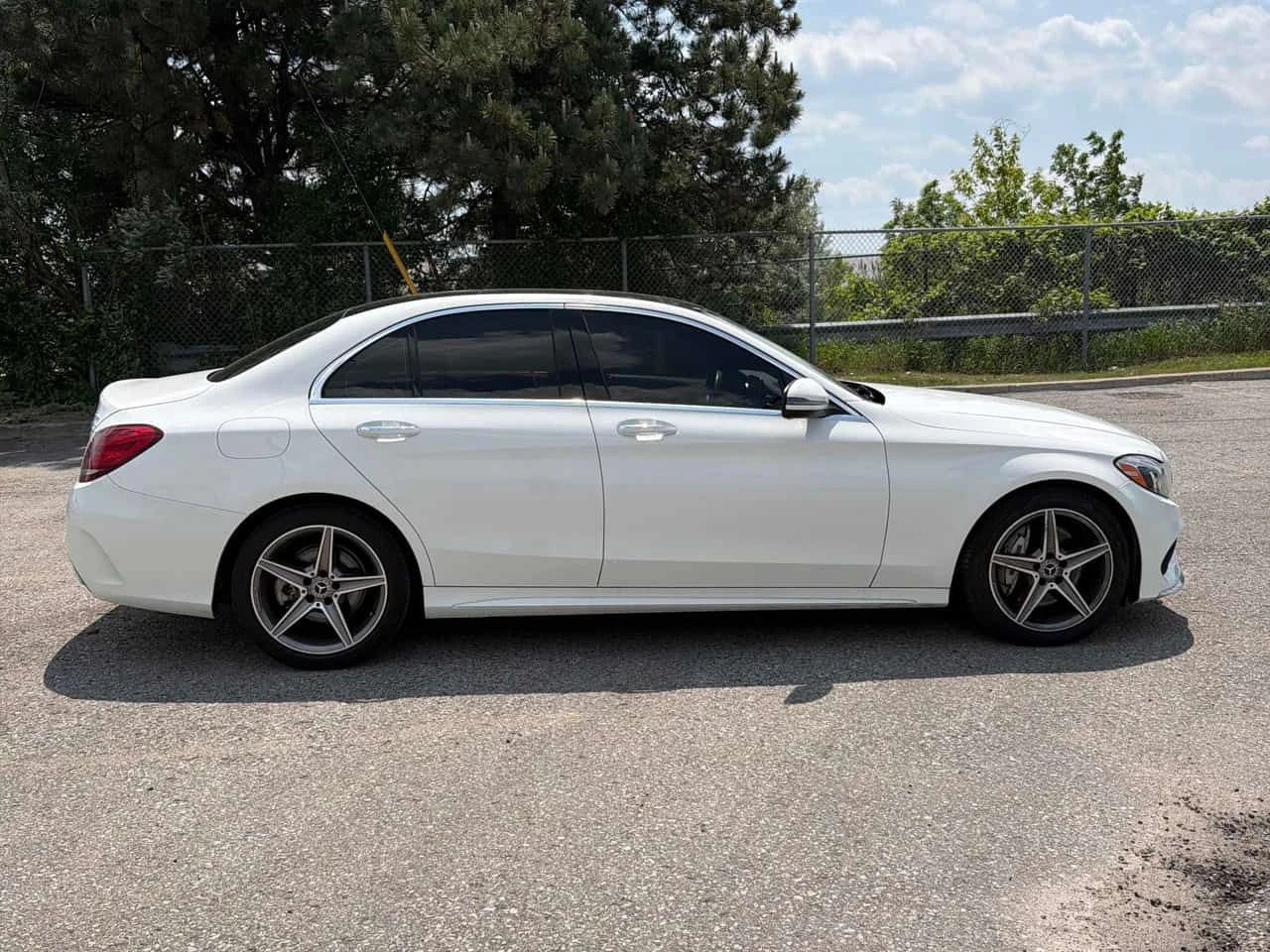 Mercedes-Benz C 300 4MATIC/ПАНОРАМА/ПОДГРЕВИ, снимка 4 - Автомобили и джипове - 54804425