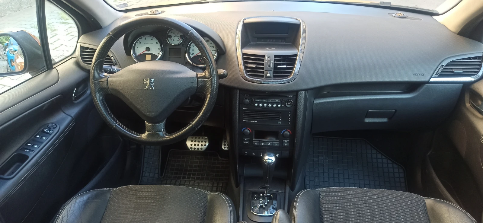Peugeot 207, снимка 14 - Автомобили и джипове - 54868511
