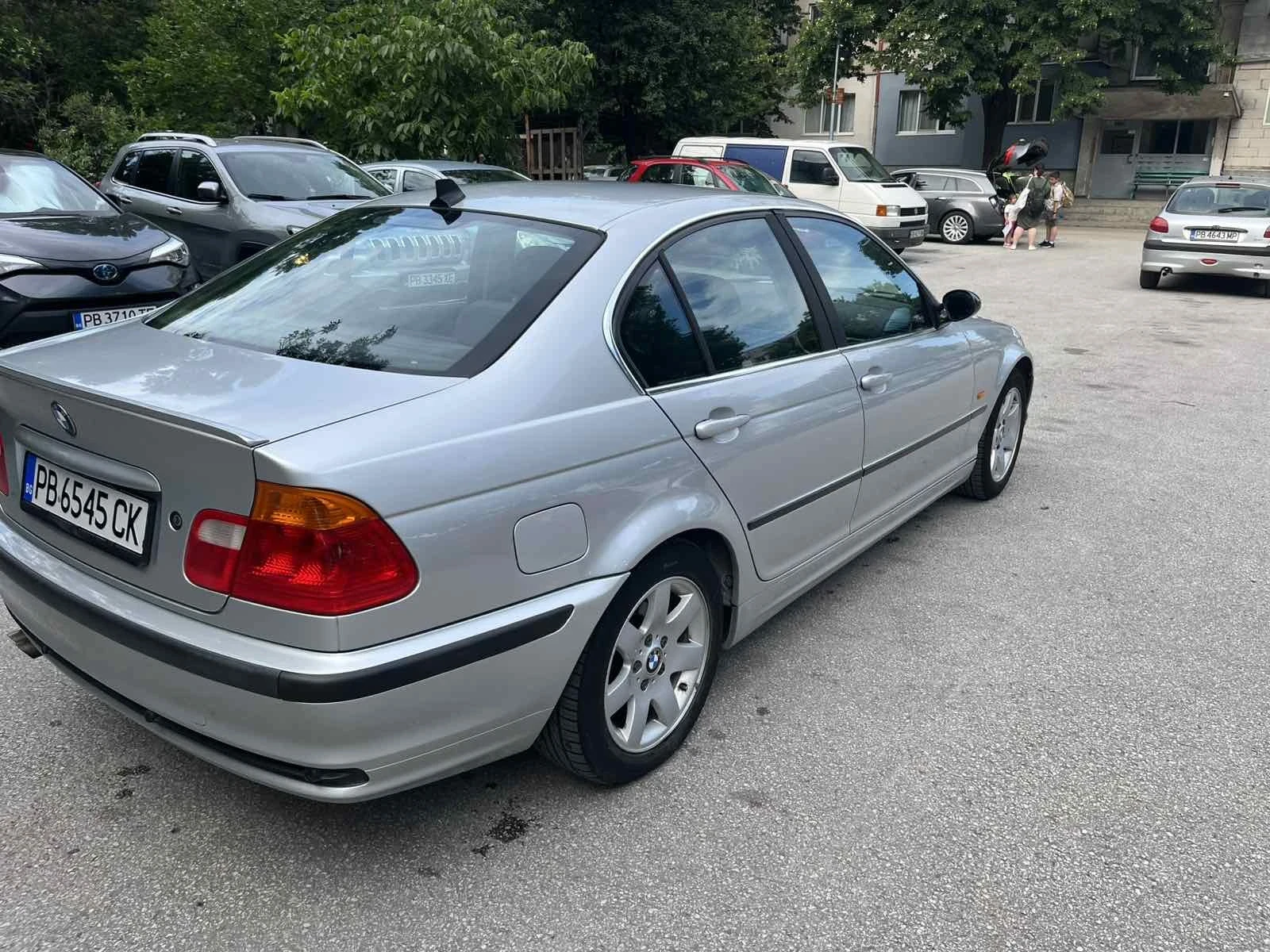 BMW 320, снимка 2 - Автомобили и джипове - 55165277