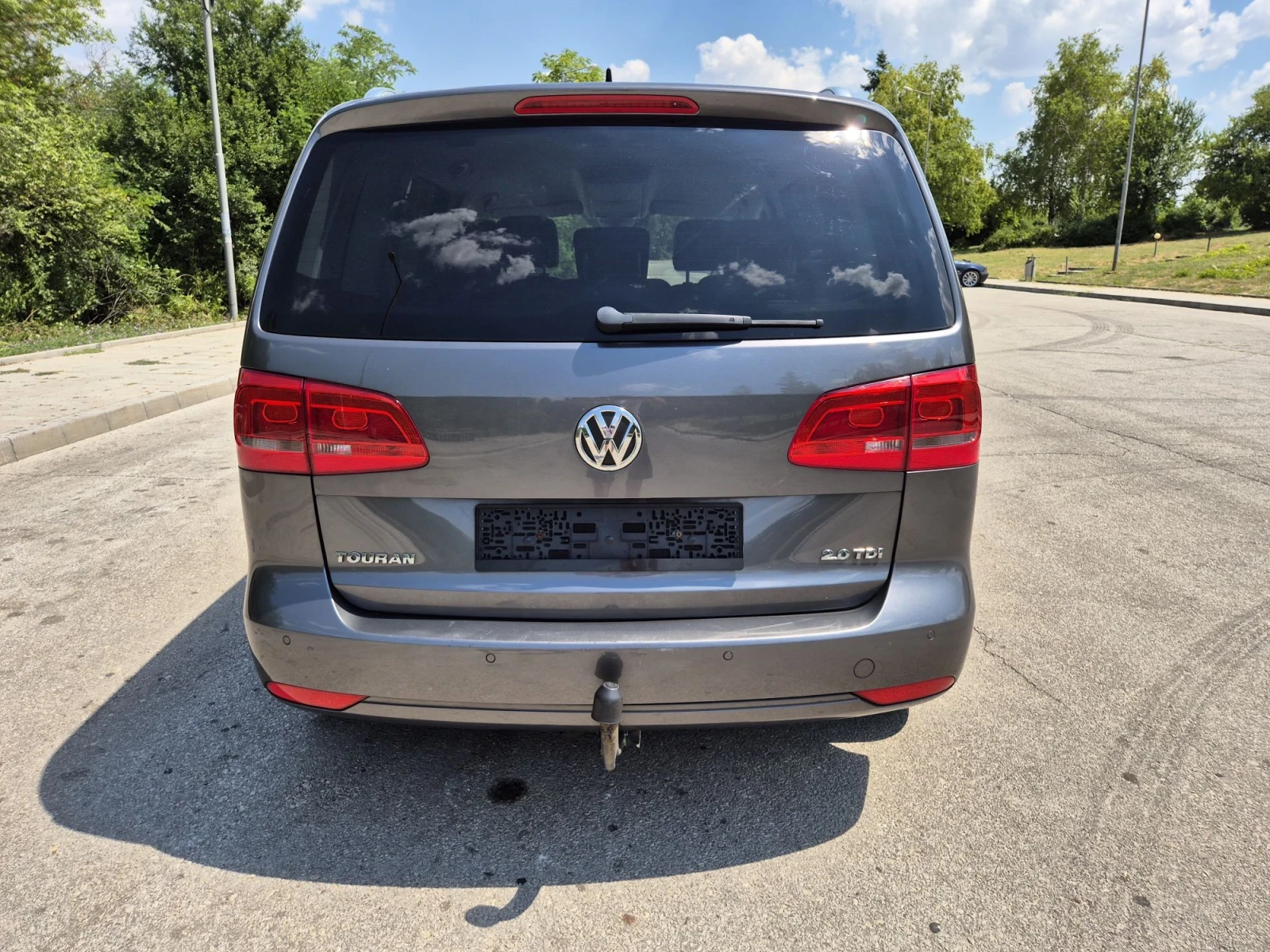 VW Touran 2.0TDI Hingline DSG Navi Кожа Печка, снимка 6 - Автомобили и джипове - 55550579
