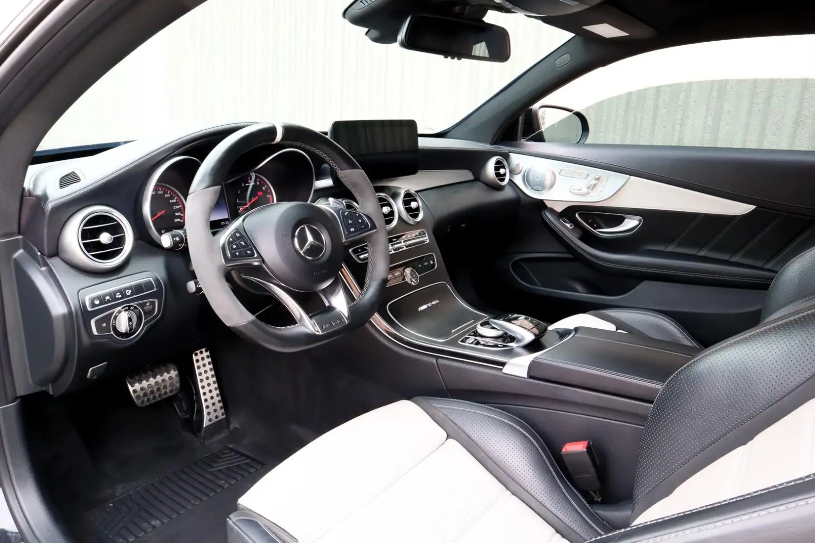 Mercedes-Benz C 63 AMG S COUPE ЦЕНА ДО БЪЛГАРИЯ АВТОКРЕДИТ, снимка 8 - Автомобили и джипове - 55565972