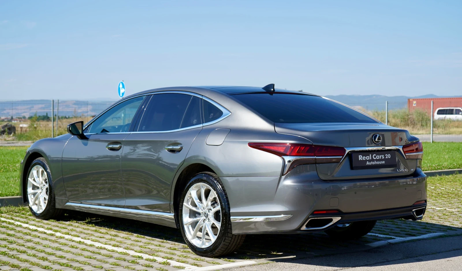 Lexus LS 500 LUXURY* HUD* KEYLESS* 360 CAM* DISTR* MARK LEVINSO, снимка 6 - Автомобили и джипове - 55741219