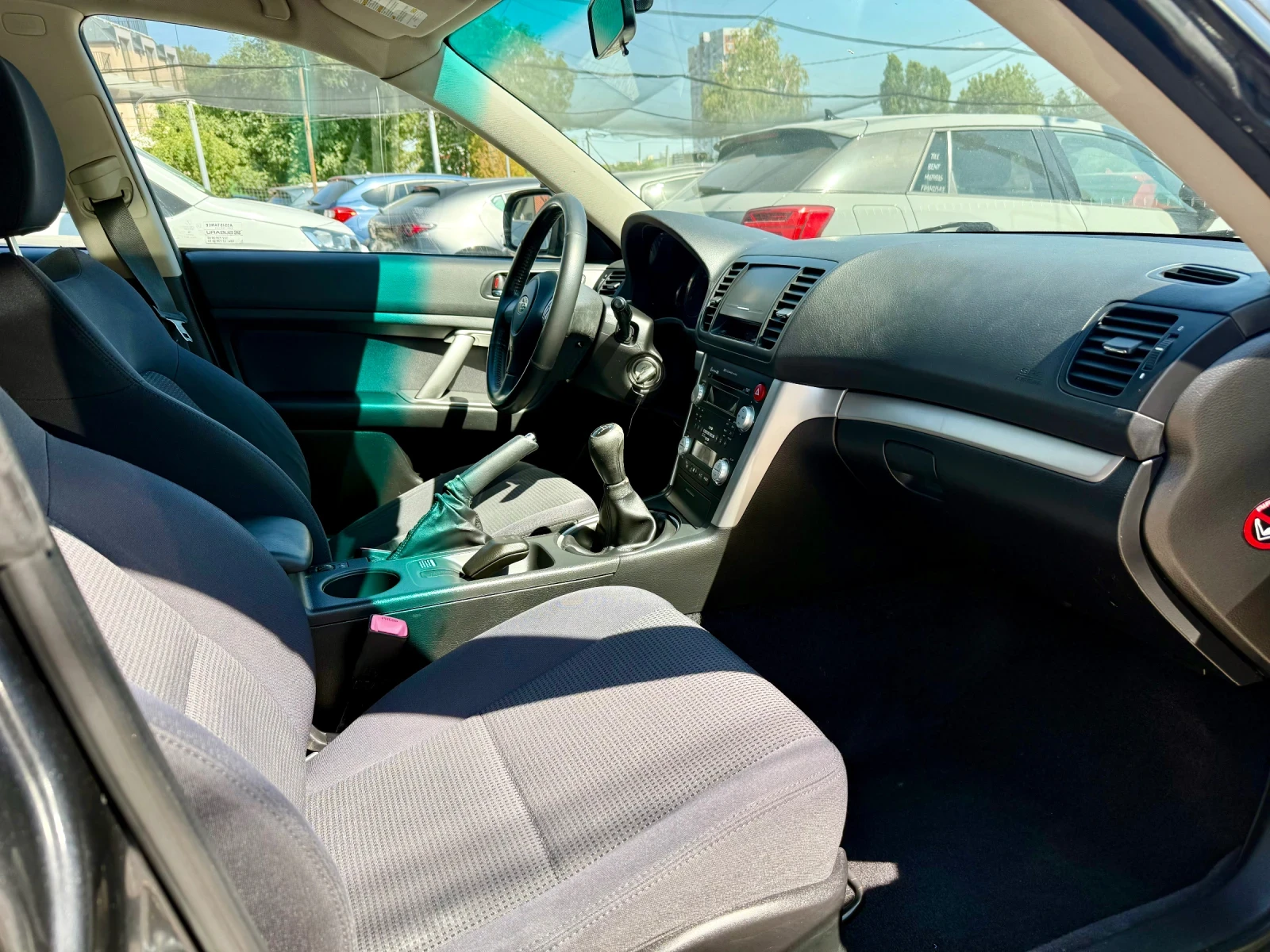 Subaru Legacy 2.0R AWD🇨🇭, снимка 12 - Автомобили и джипове - 55937643