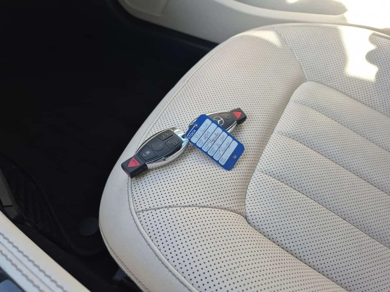 Mercedes-Benz CLS 550 KEYLESS* ОБДУХВАНЕ* TRACK PACKAGE* ACTIVE PARK ASS, снимка 9 - Автомобили и джипове - 56253508
