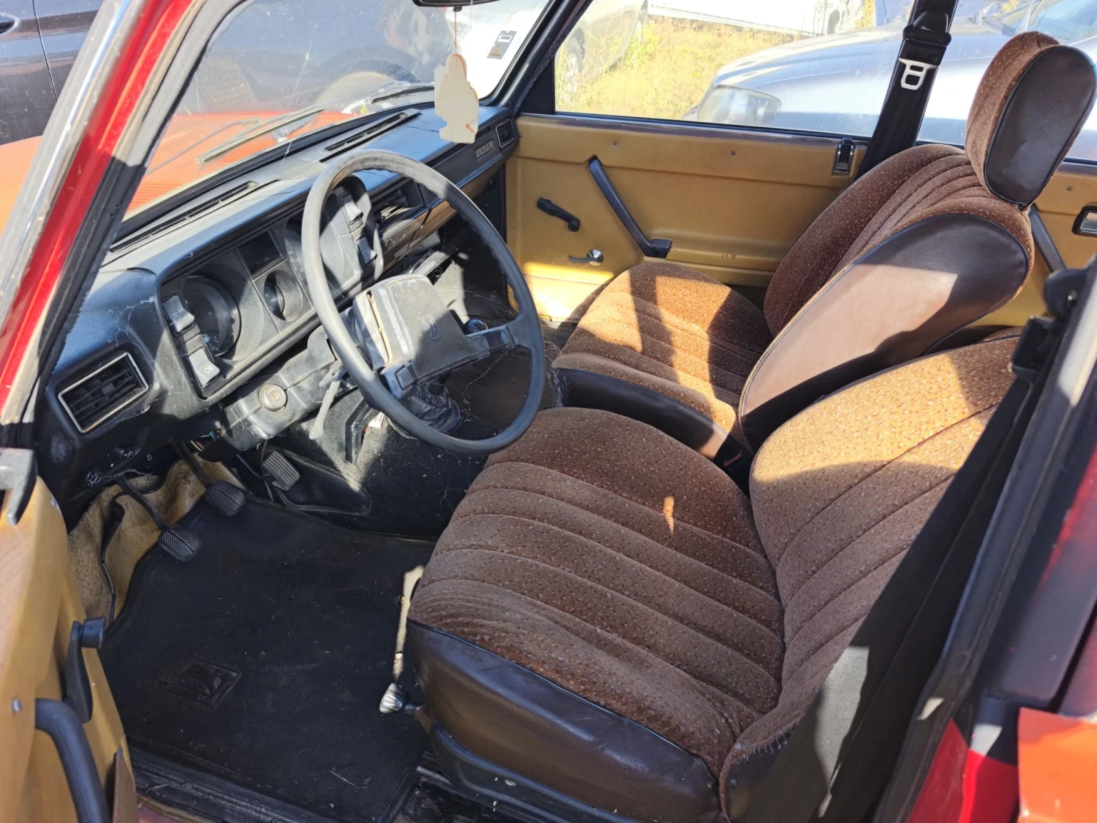 Lada 2104, снимка 3 - Автомобили и джипове - 56633683
