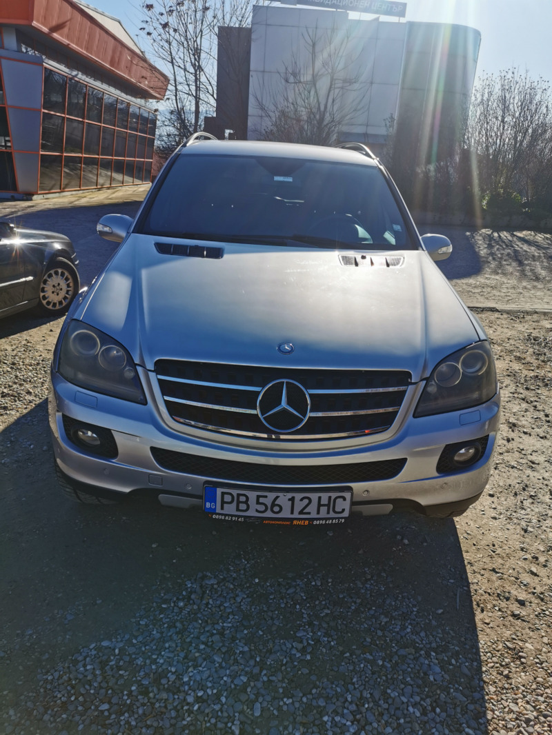Mercedes-Benz ML 320, снимка 2 - Автомобили и джипове - 45270312