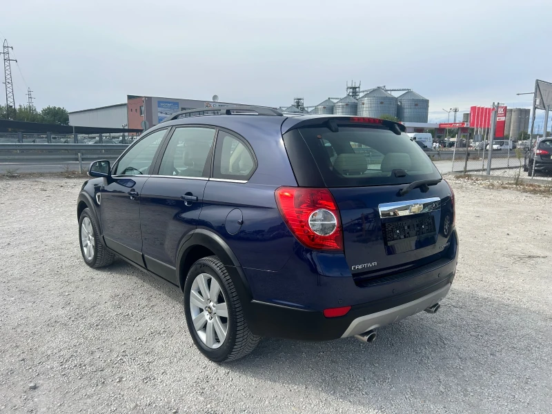 Chevrolet Captiva 2.0d 150k.c 118000km 4х4 7-места Камера Подгрев, снимка 3 - Автомобили и джипове - 47281915