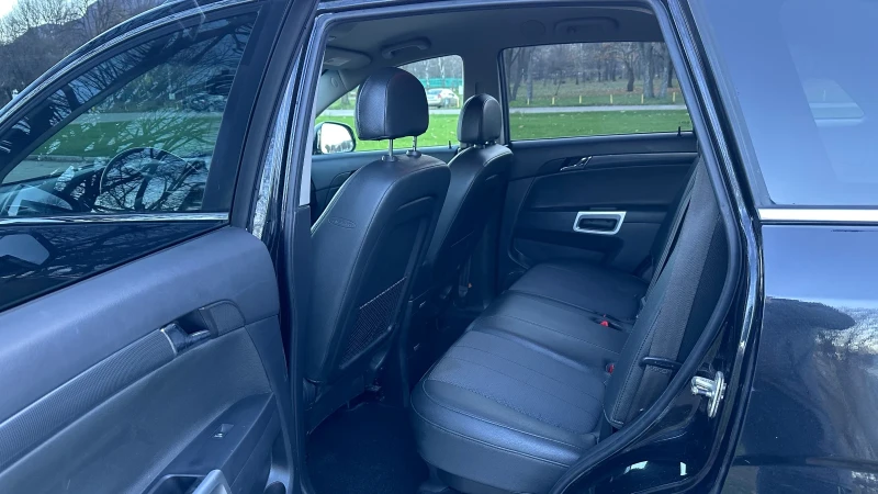 Opel Antara 2.0CDTI 150 к.с. 4х4, снимка 12 - Автомобили и джипове - 52792613