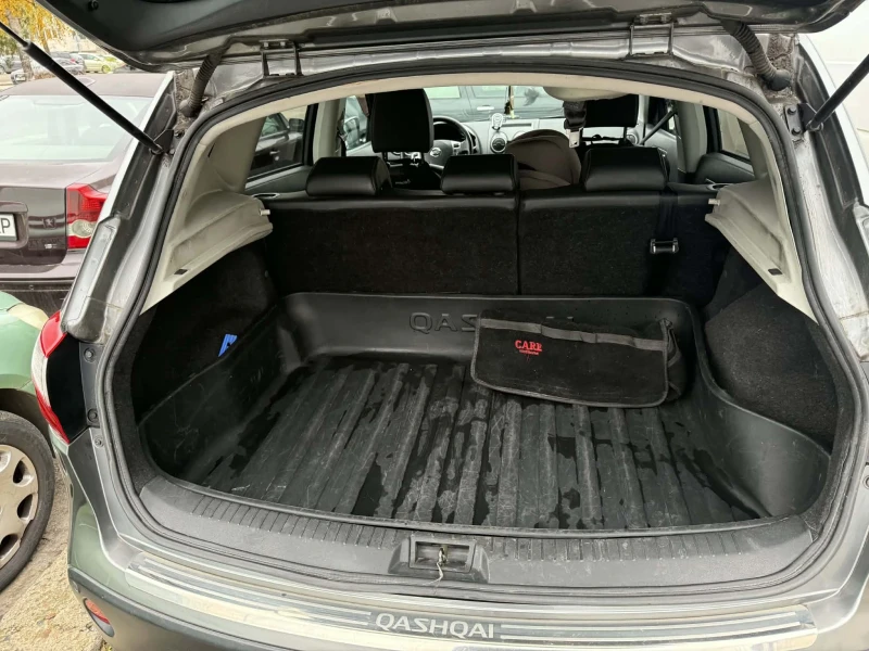 Nissan Qashqai, снимка 13 - Автомобили и джипове - 52815440