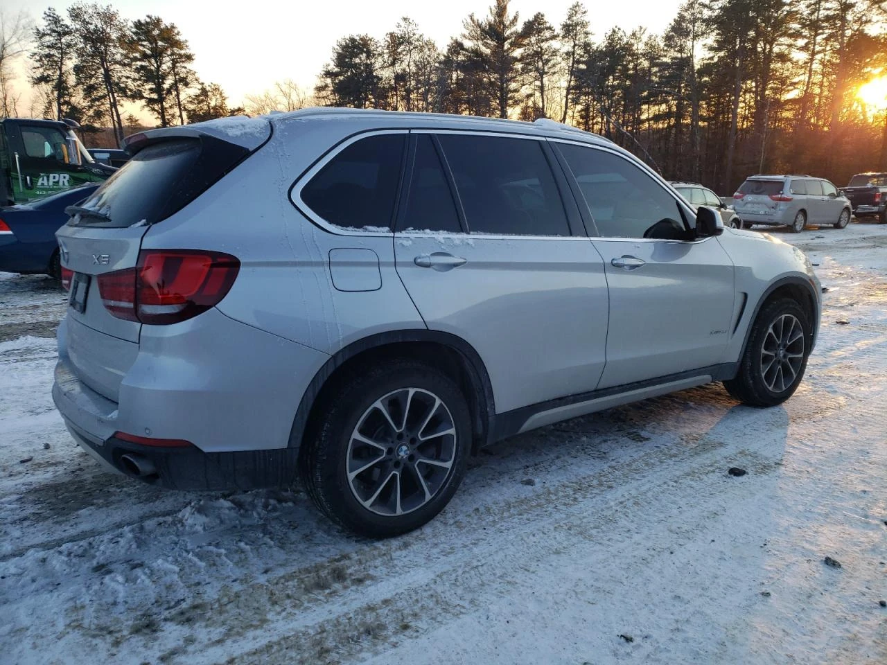 BMW X5 XDRIVE35I* ПАНО* KEYLESS* КАМЕРА* ПОДГРЕВ - изображение 4