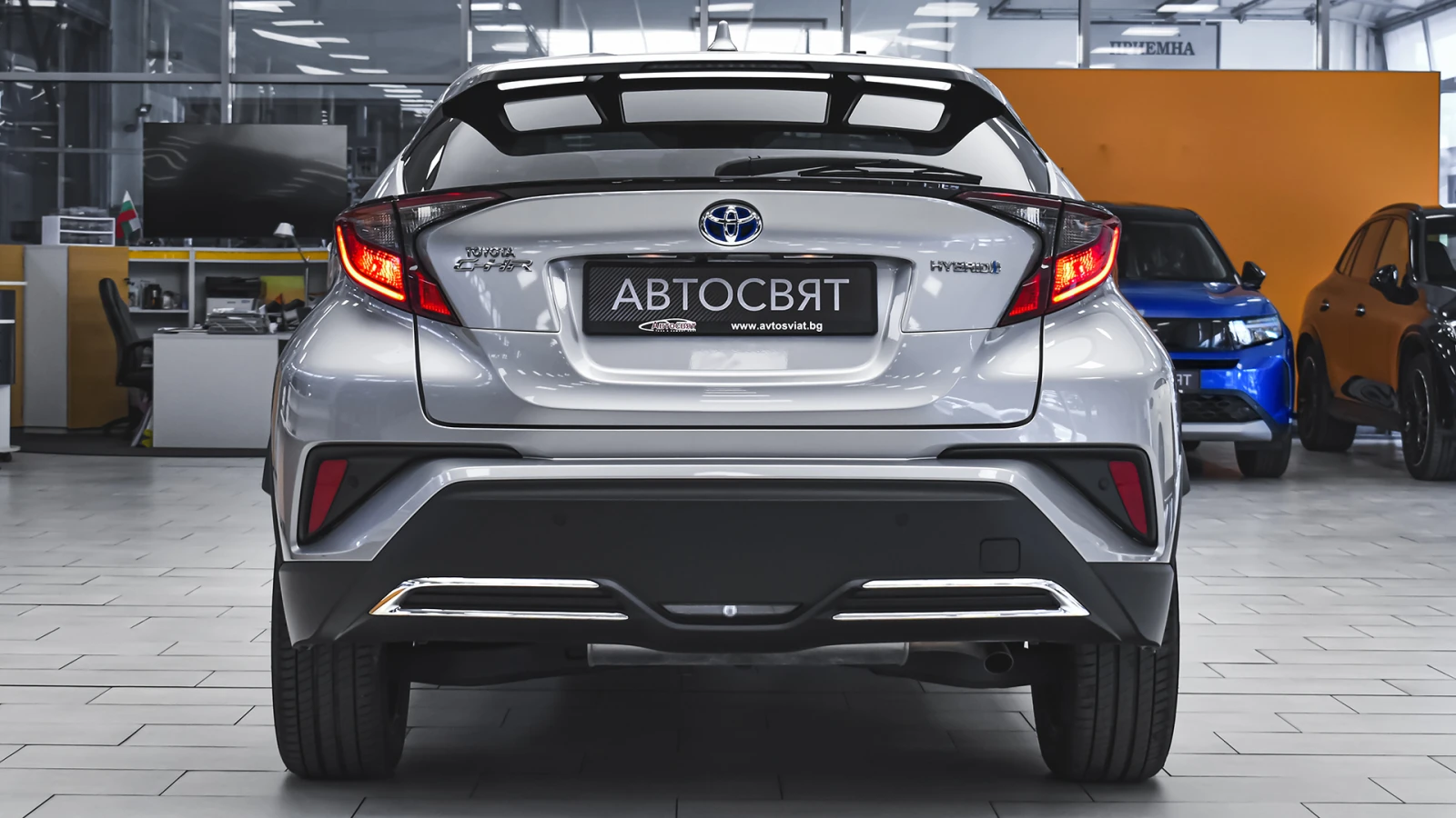 Toyota C-HR 2.0 Hybrid Club Automatic - изображение 3