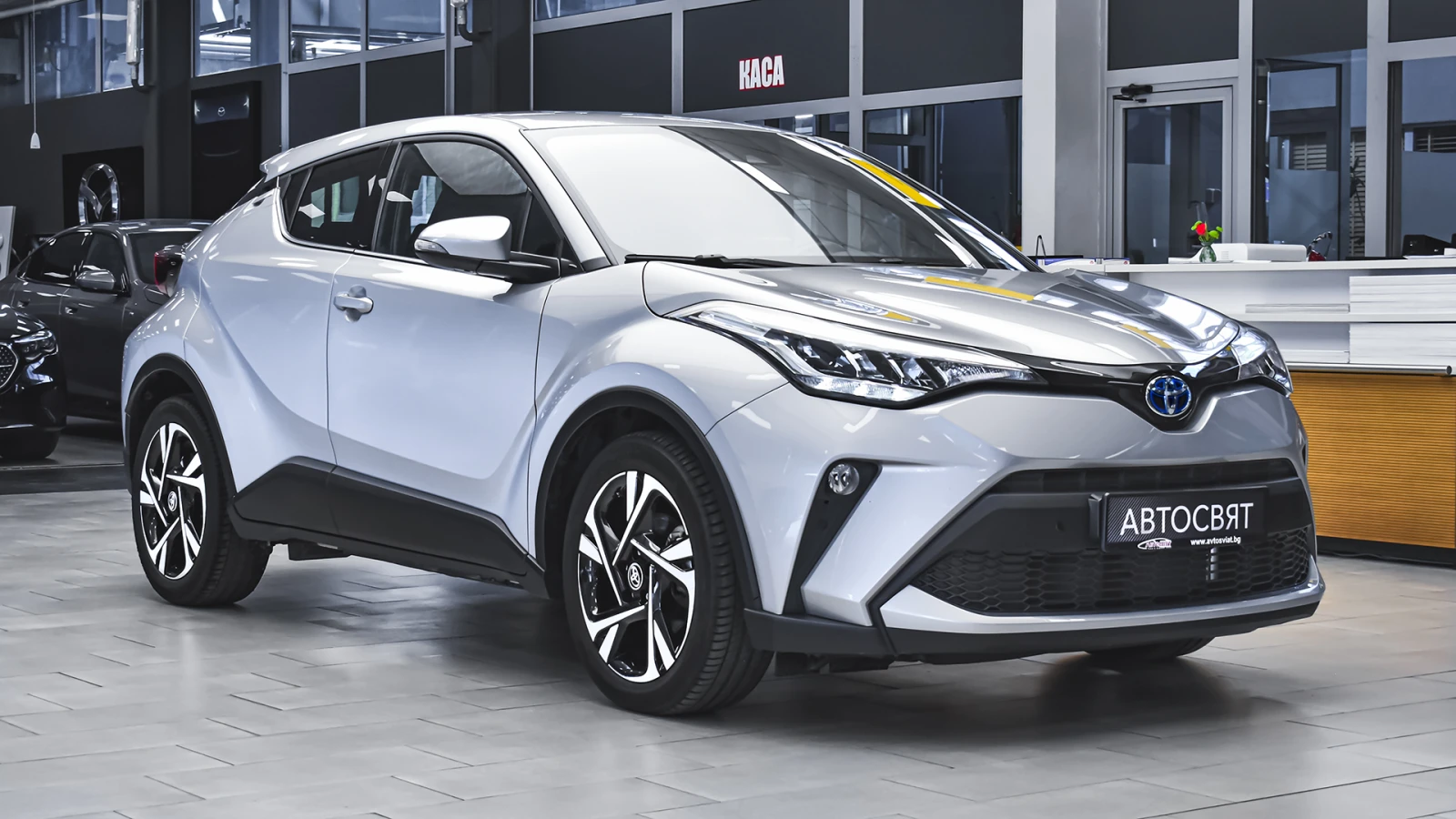 Toyota C-HR 2.0 Hybrid Club Automatic - изображение 5