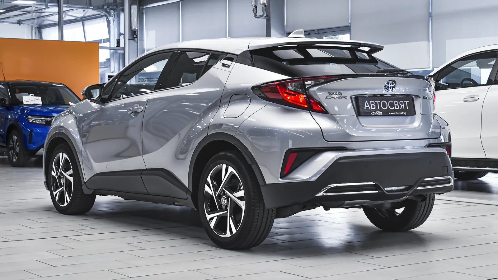 Toyota C-HR 2.0 Hybrid Club Automatic - изображение 7