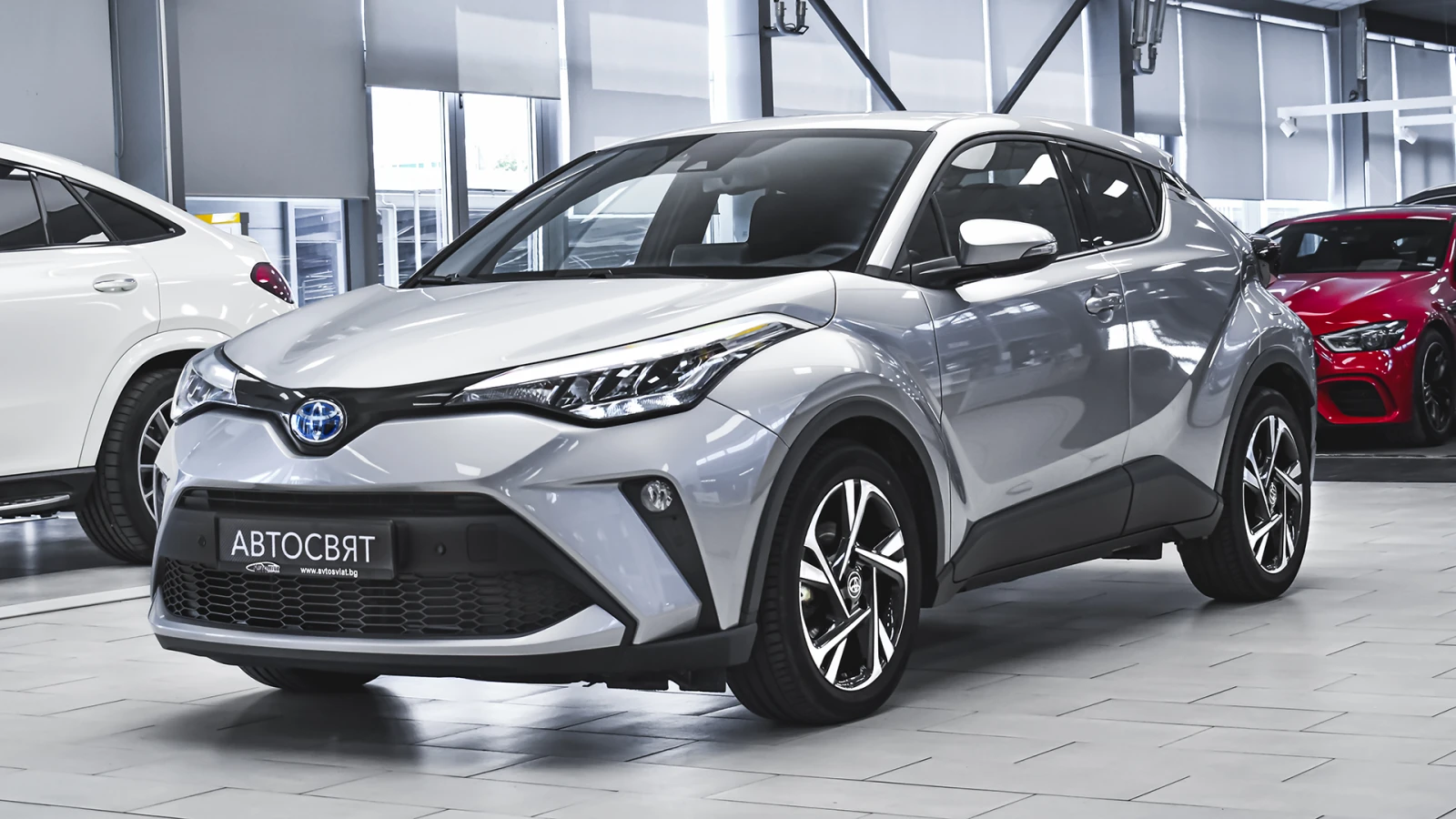 Toyota C-HR 2.0 Hybrid Club Automatic - изображение 4