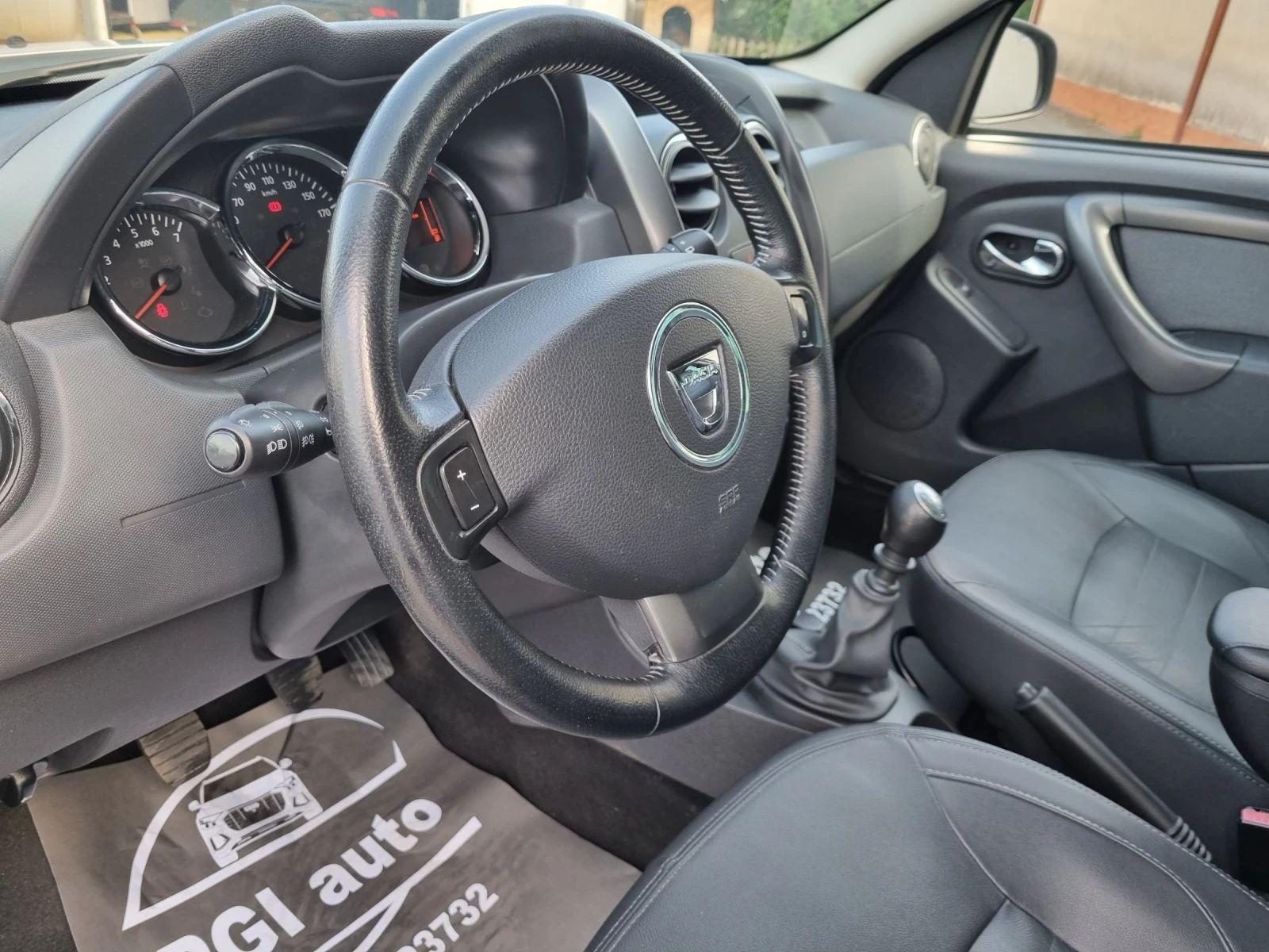 Dacia Duster 1.2 16v 125/6/6/44/// | Mobile.bg   13