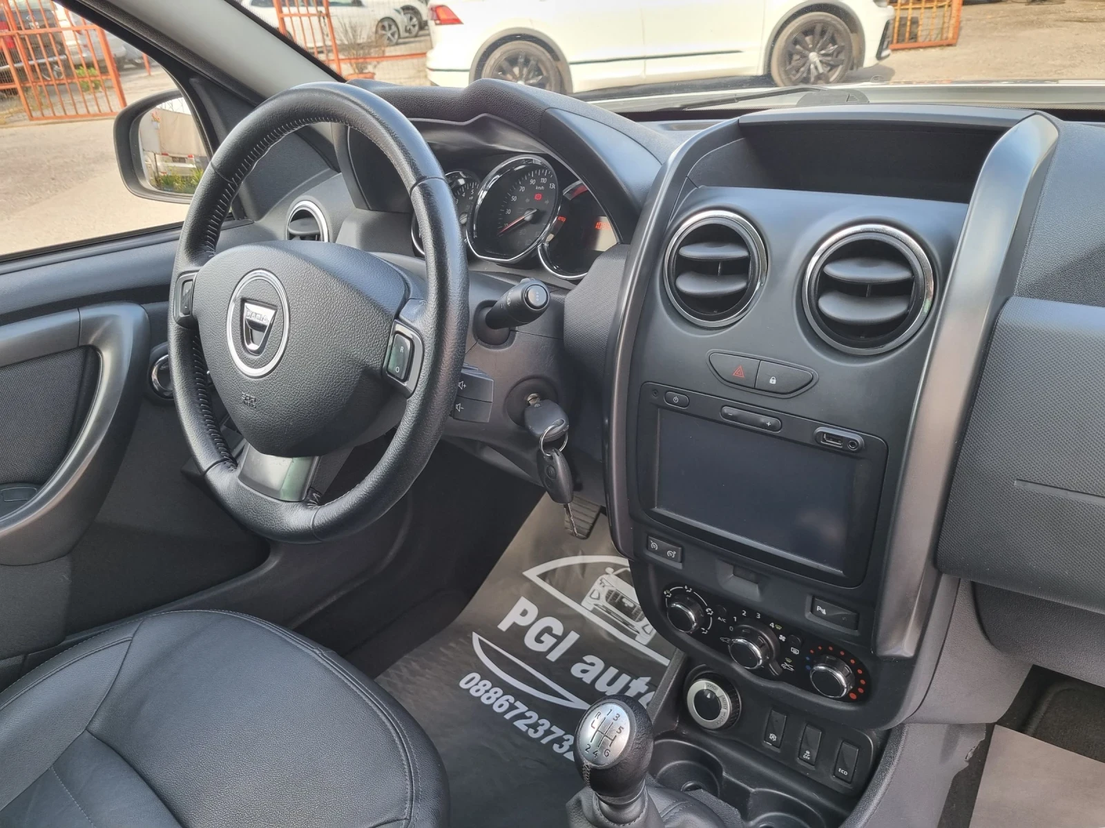 Dacia Duster 1.2 16v 125/6/6/44/// | Mobile.bg   15