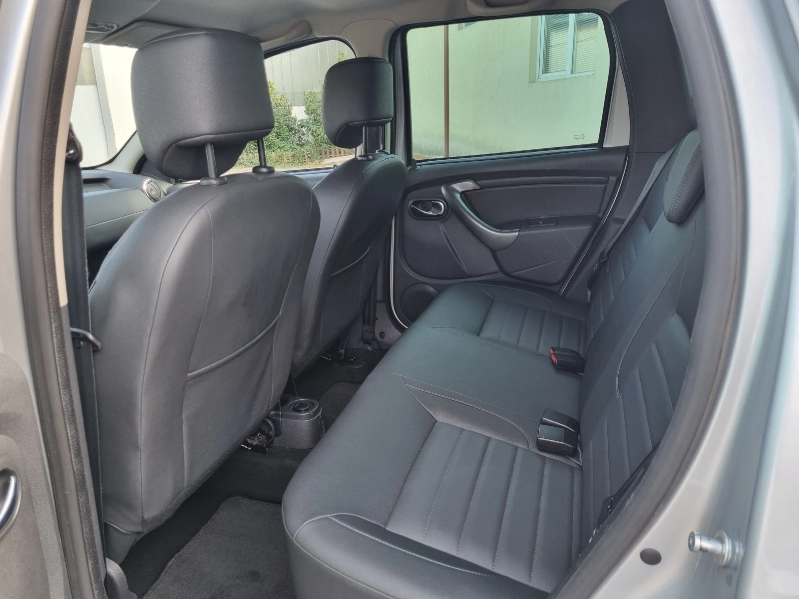 Dacia Duster 1.2 16v 125/6/6/44/// | Mobile.bg   16