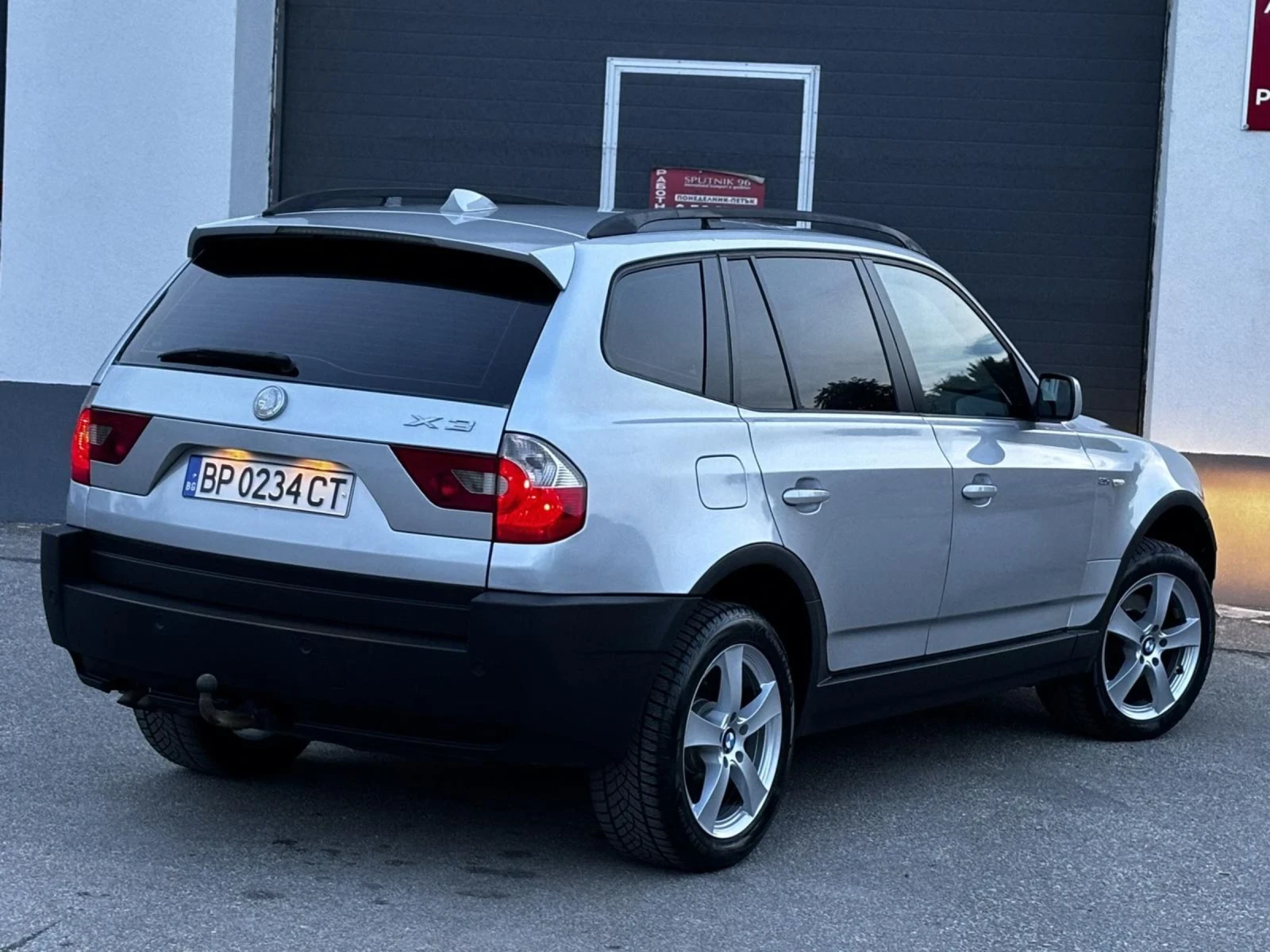BMW X3 3.0D~204~ - изображение 6