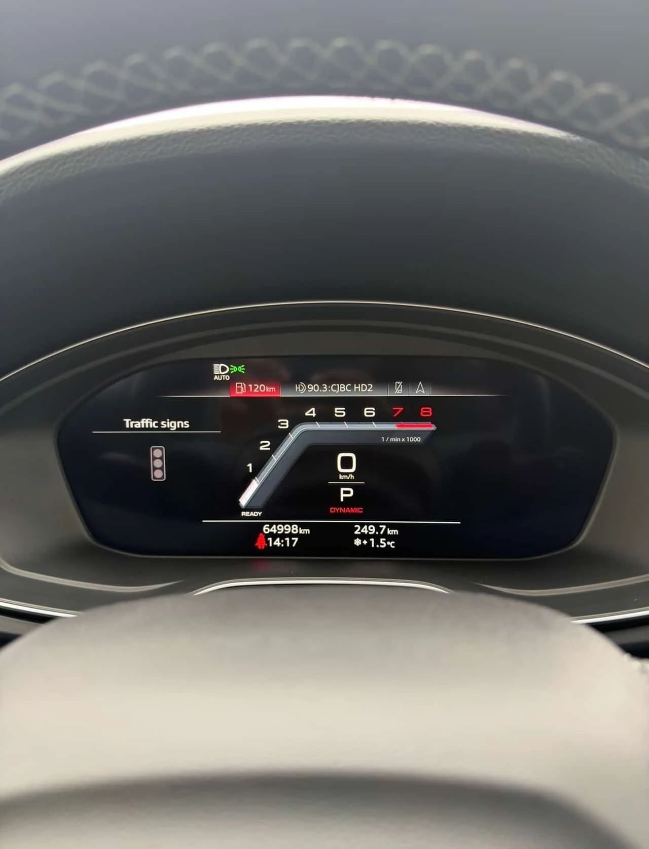 Audi Q5 Progressiv/CARFAX/PANO/ДИСТРОНИК/ПОДГРЕВИ, снимка 9 - Автомобили и джипове - 53831483