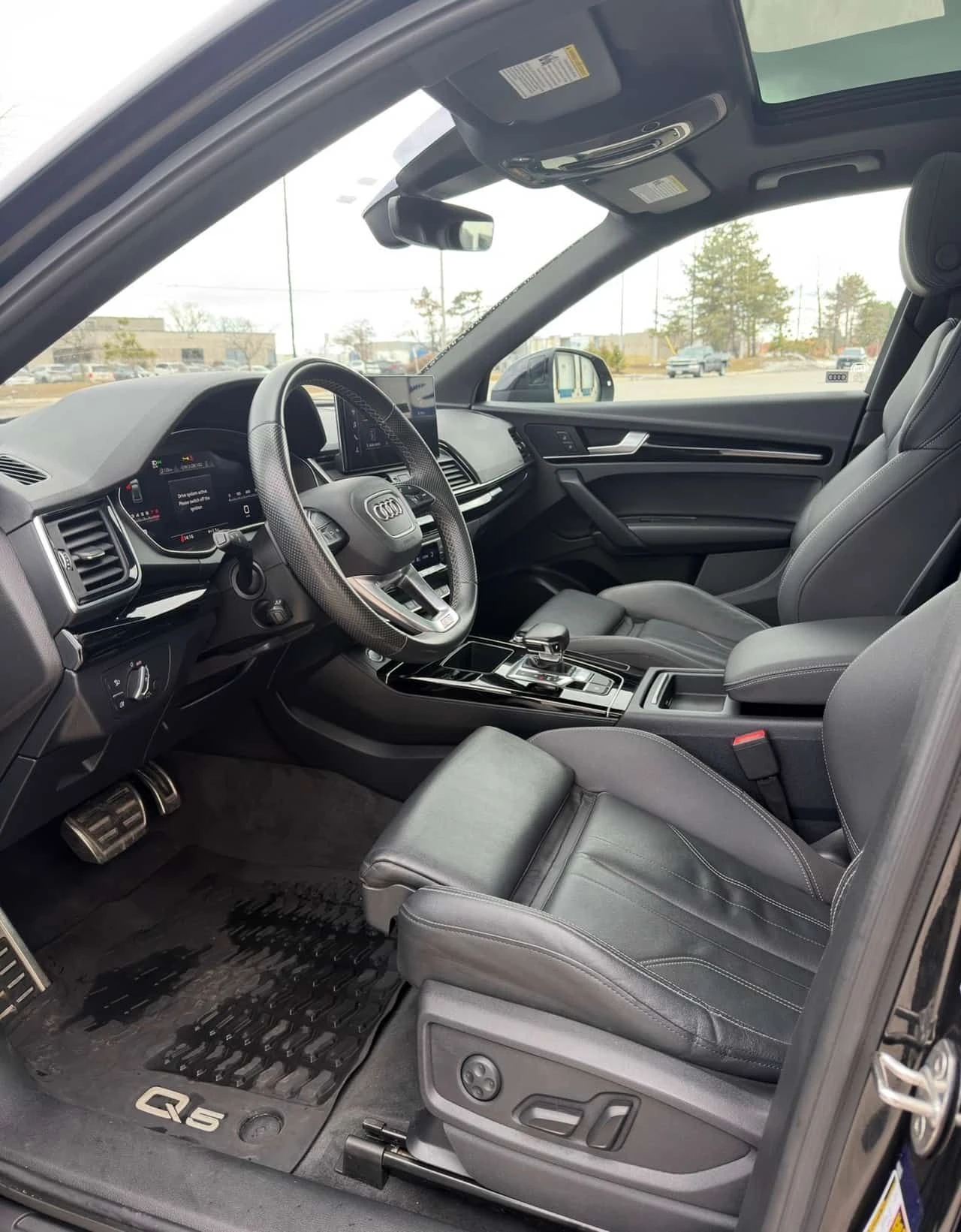 Audi Q5 Progressiv/CARFAX/PANO/ДИСТРОНИК/ПОДГРЕВИ, снимка 8 - Автомобили и джипове - 53831483