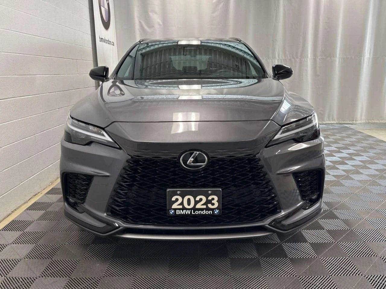 Lexus RX 500h F SPORT ЕДИН СОБСТВЕНИК СЕРВИЗА ИСТОРИЯ, снимка 2 - Автомобили и джипове - 54039446