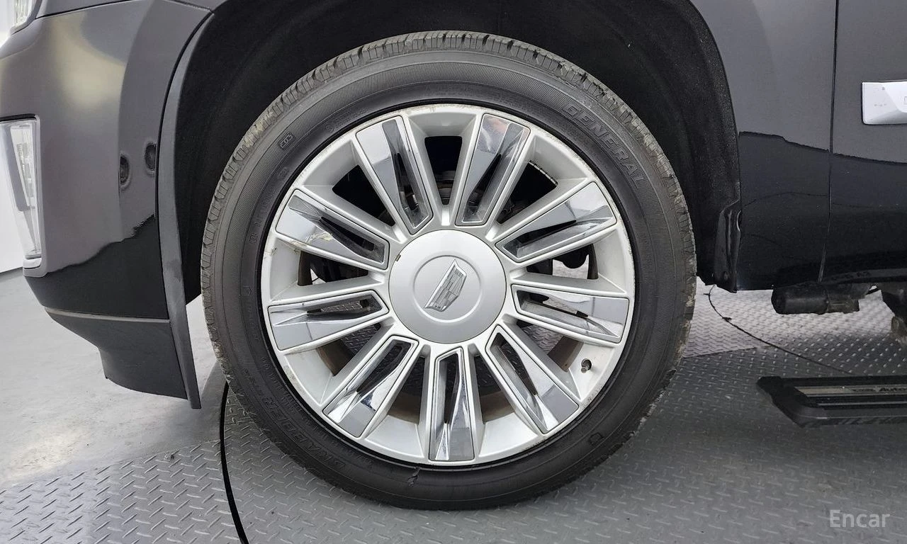 Cadillac Escalade ESV* КОЖА* ОБДУХВАНЕ* ПОДГРЕВ* ДИГИТАЛ* ХЕДЪП, снимка 5 - Автомобили и джипове - 54288593