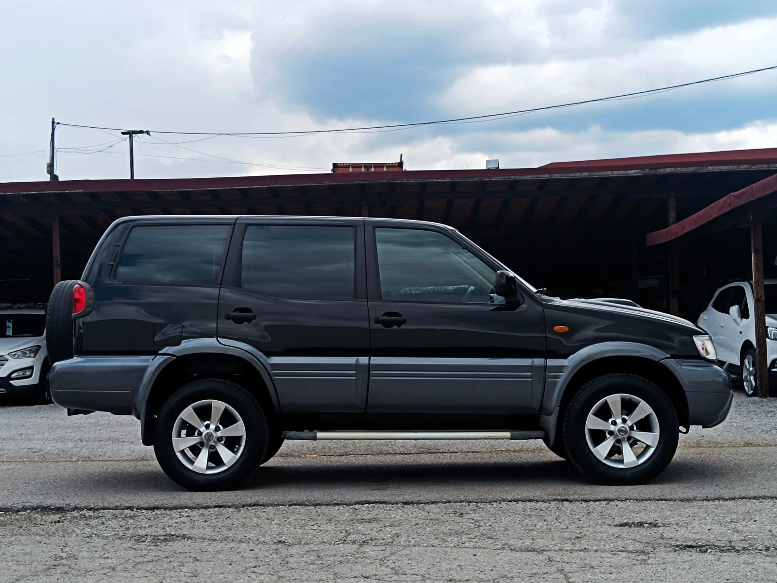 Nissan Terrano 3.0 TDi* 4x4* БАВНИ* НОВ ВНОС* ИТАЛИЯ* , снимка 4 - Автомобили и джипове - 54392974