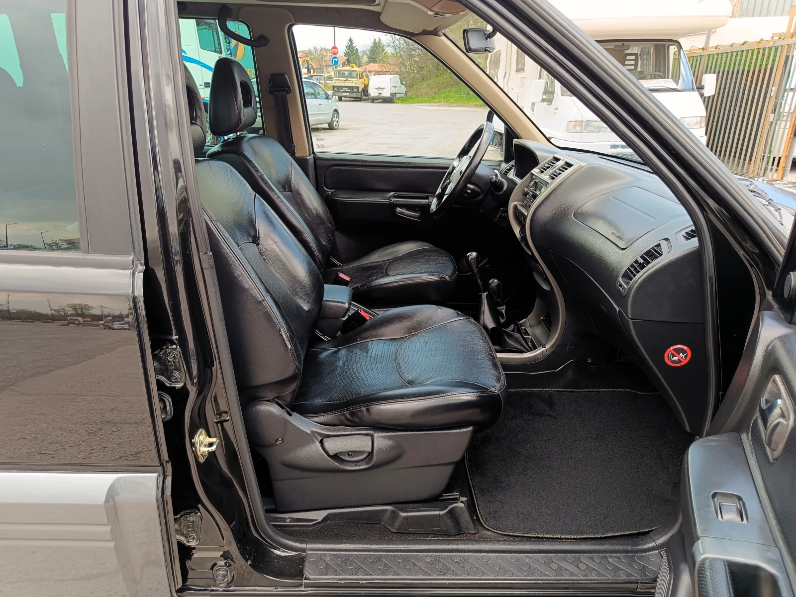Nissan Terrano 3.0 TDi* 4x4* БАВНИ* НОВ ВНОС* ИТАЛИЯ* , снимка 10 - Автомобили и джипове - 54392974