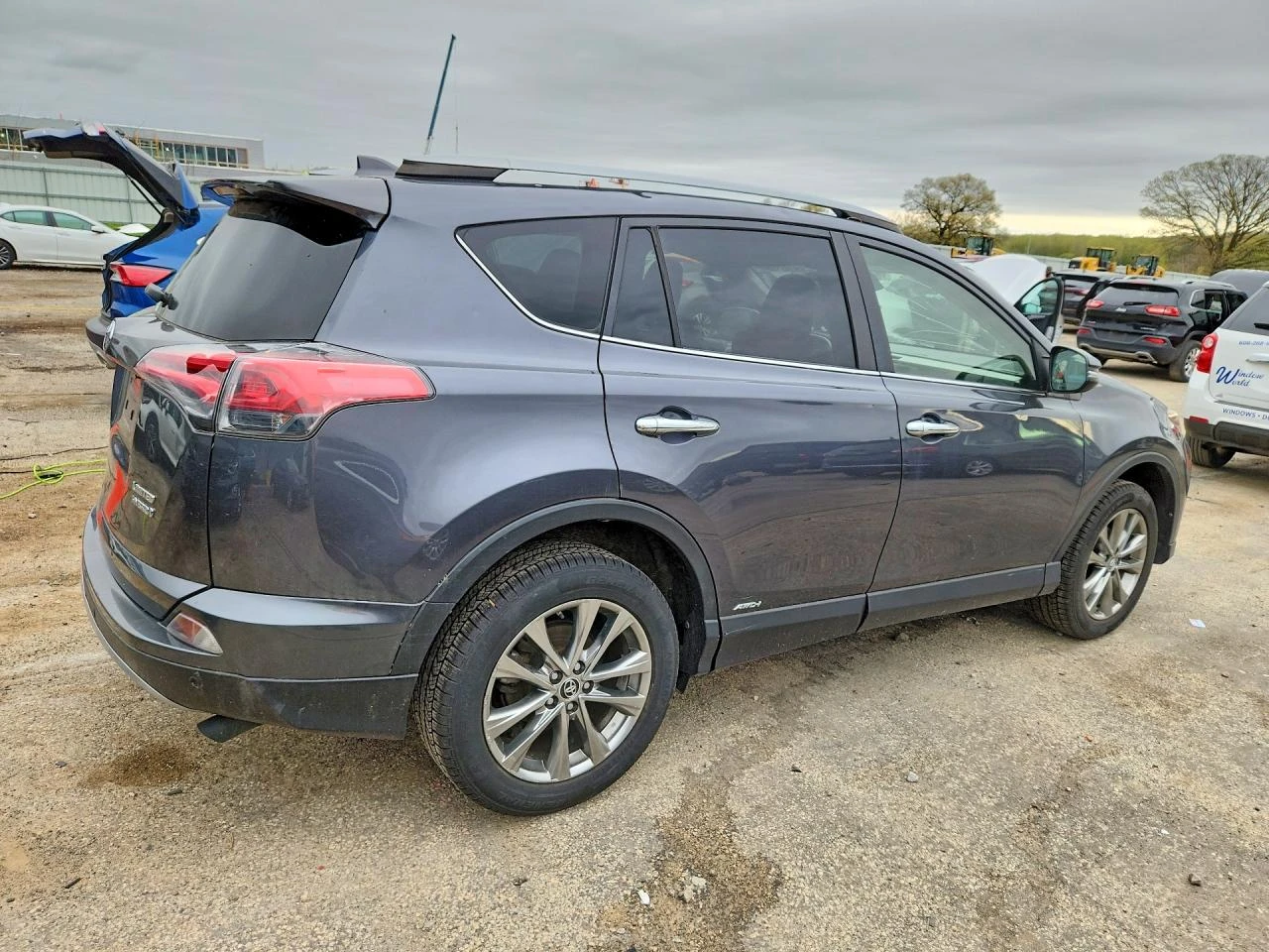 Toyota Rav4 2.5l Hv Limited, снимка 3 - Автомобили и джипове - 54446317