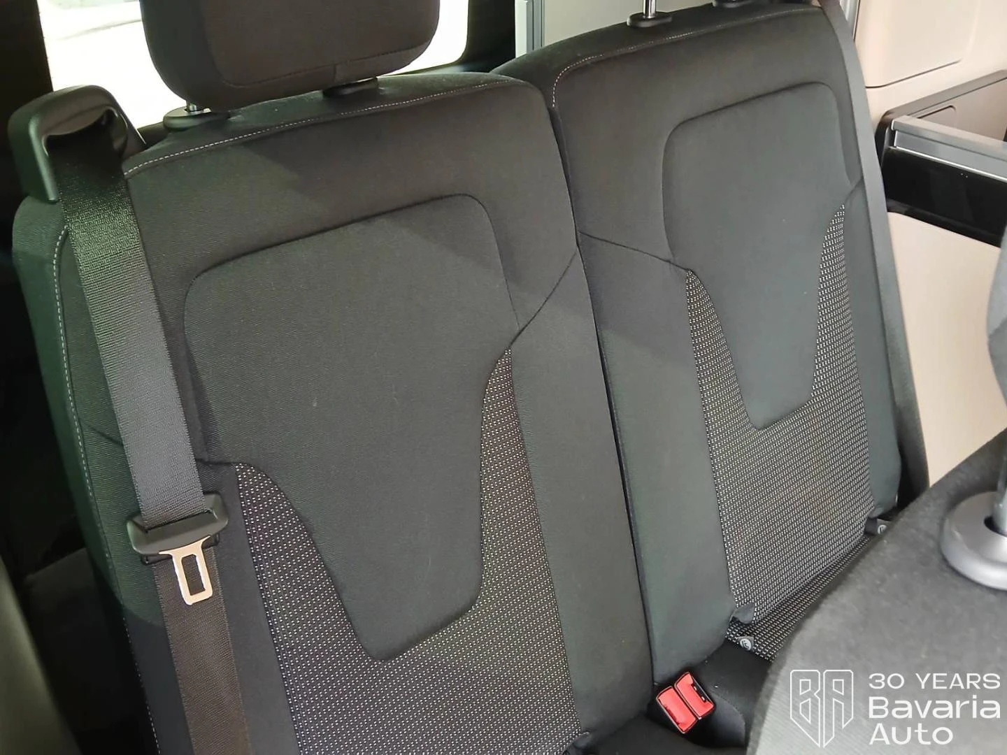 Mercedes-Benz V 300 V250d Marco Polo Automatik, снимка 12 - Автомобили и джипове - 54458694