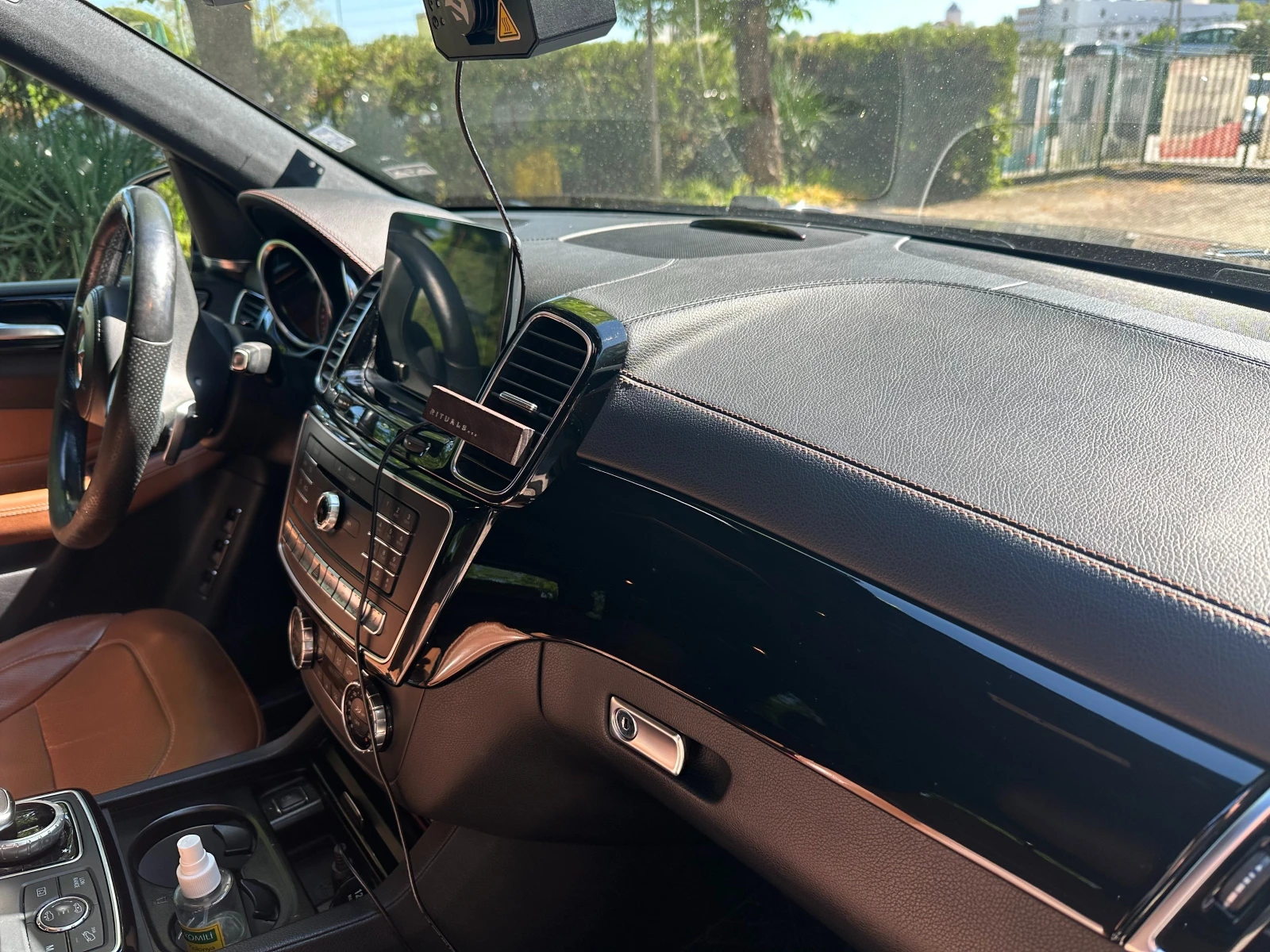 Mercedes-Benz GLS 350, снимка 9 - Автомобили и джипове - 54661963