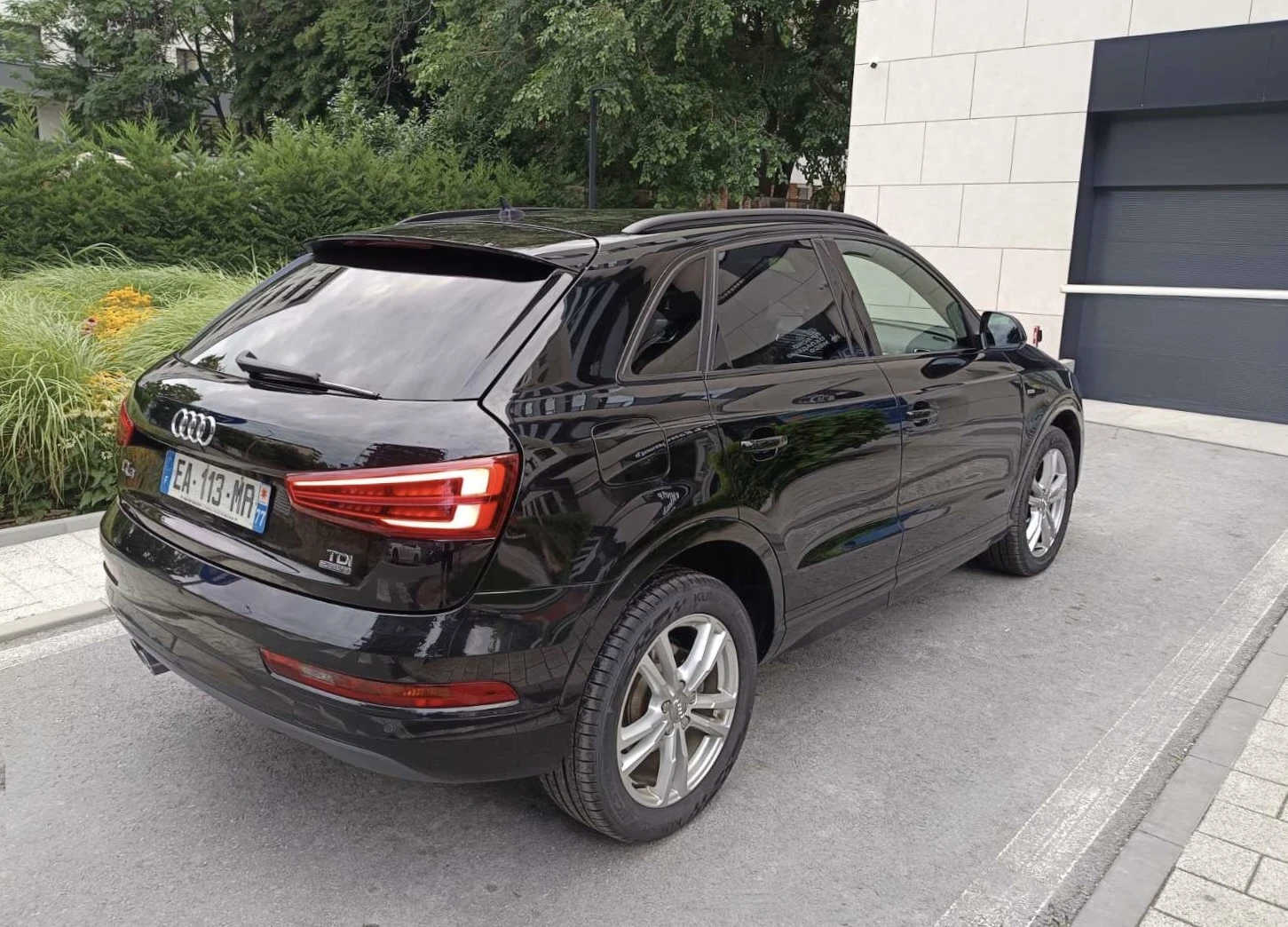 Audi Q3 2.0 TDI 150к.с. S-LINE SHADOW QUATTRO, снимка 4 - Автомобили и джипове - 55094130