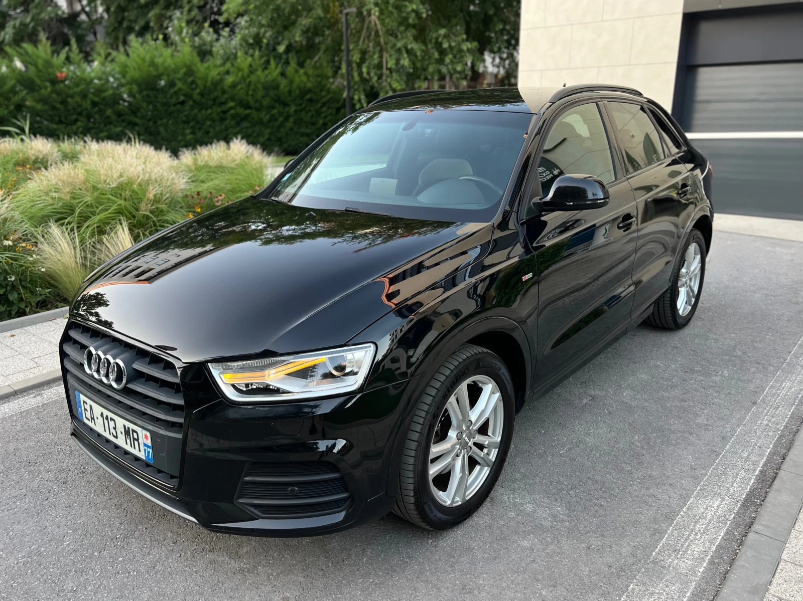 Audi Q3 2.0 TDI 150к.с. S-LINE SHADOW QUATTRO