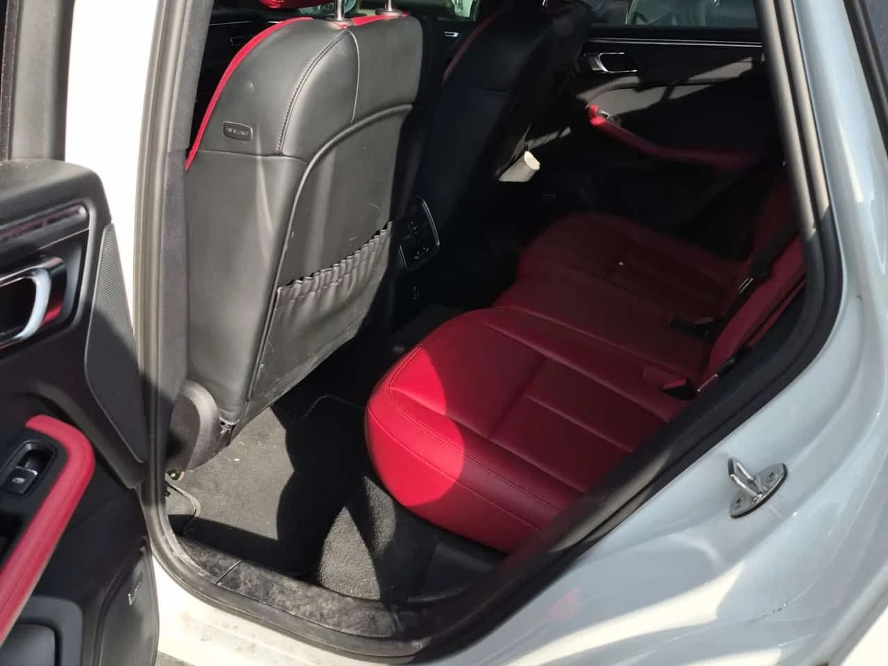 Porsche Macan * CARFAX * БЕЗ ИНЦИДЕНТИ * АВТОКРЕДИТ * , снимка 12 - Автомобили и джипове - 55190027