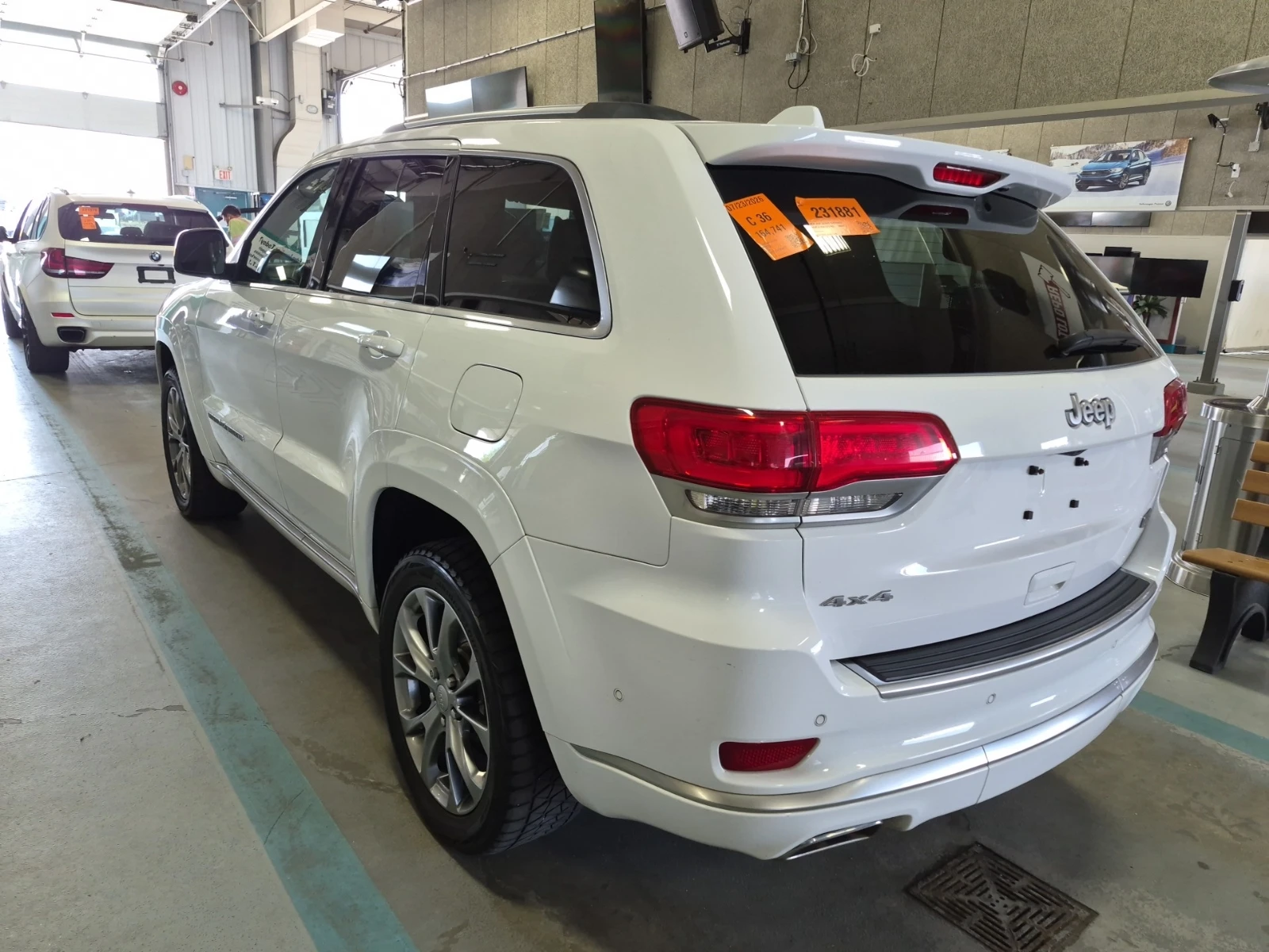 Jeep Grand cherokee SUMMIT* FULL* RARE INTERIOR* , снимка 4 - Автомобили и джипове - 55379095