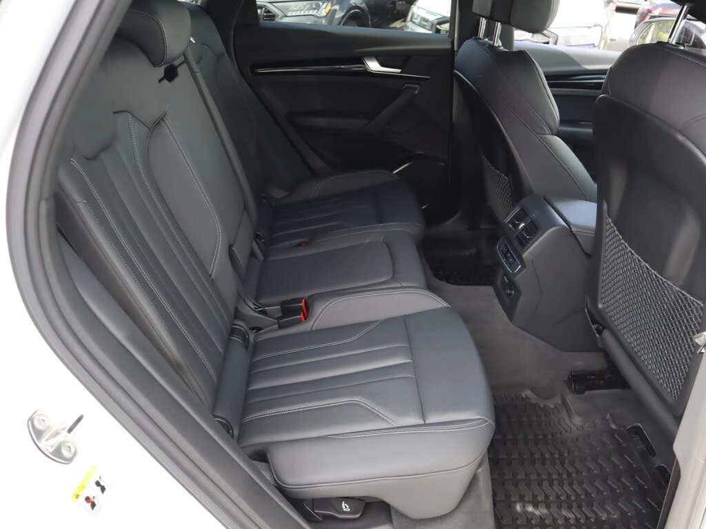 Audi Q5 MATRIX* S* LINE* ПОДГРЕВ* ПАНОРАМА* КАМЕРА* , снимка 10 - Автомобили и джипове - 55836145