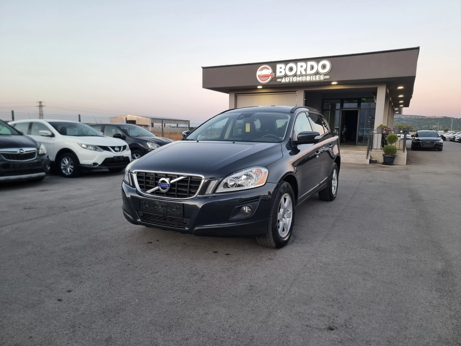 Volvo XC60 2.4 D5, снимка 2 - Автомобили и джипове - 55947753